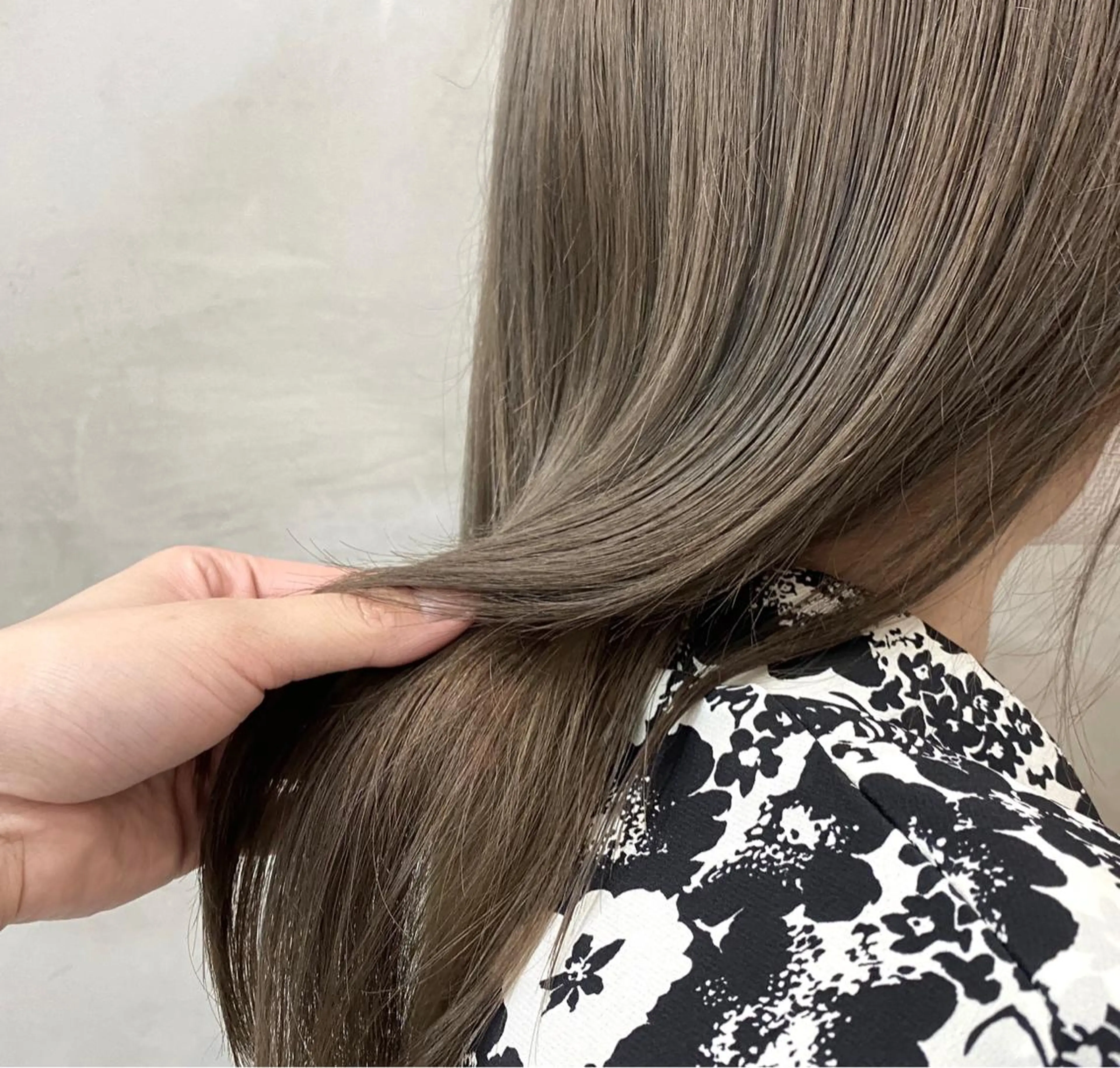 ロング カラー ヘアカラー トリートメント 🫧透明感カラー🫧 OIKAWAのヘアスタイル