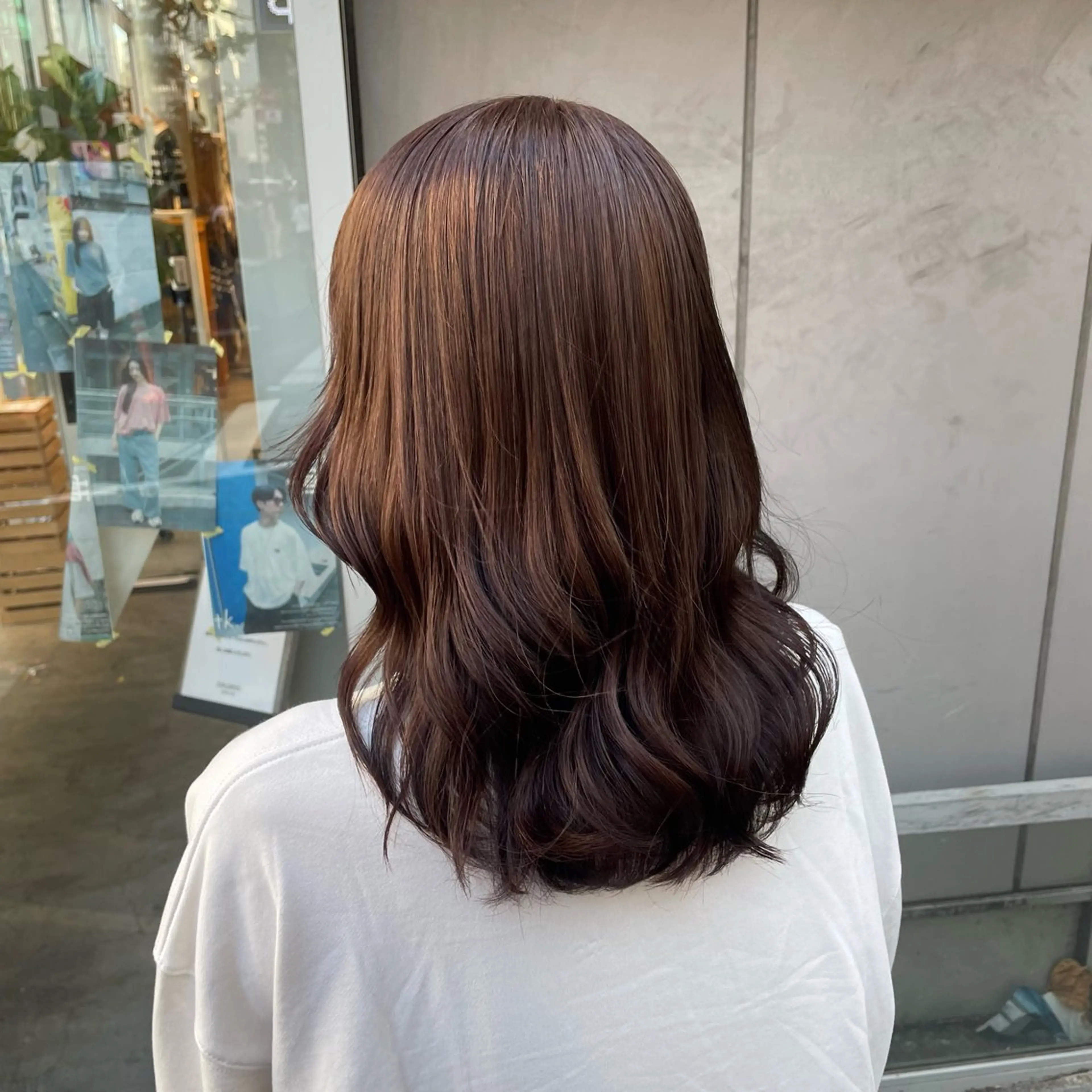 セミロング カラー ヘアカラー トリートメント ヘッドスパ ヘアセット 大人っぽ♡上品な暖色 ♡ブリーチなし♡のヘアスタイル