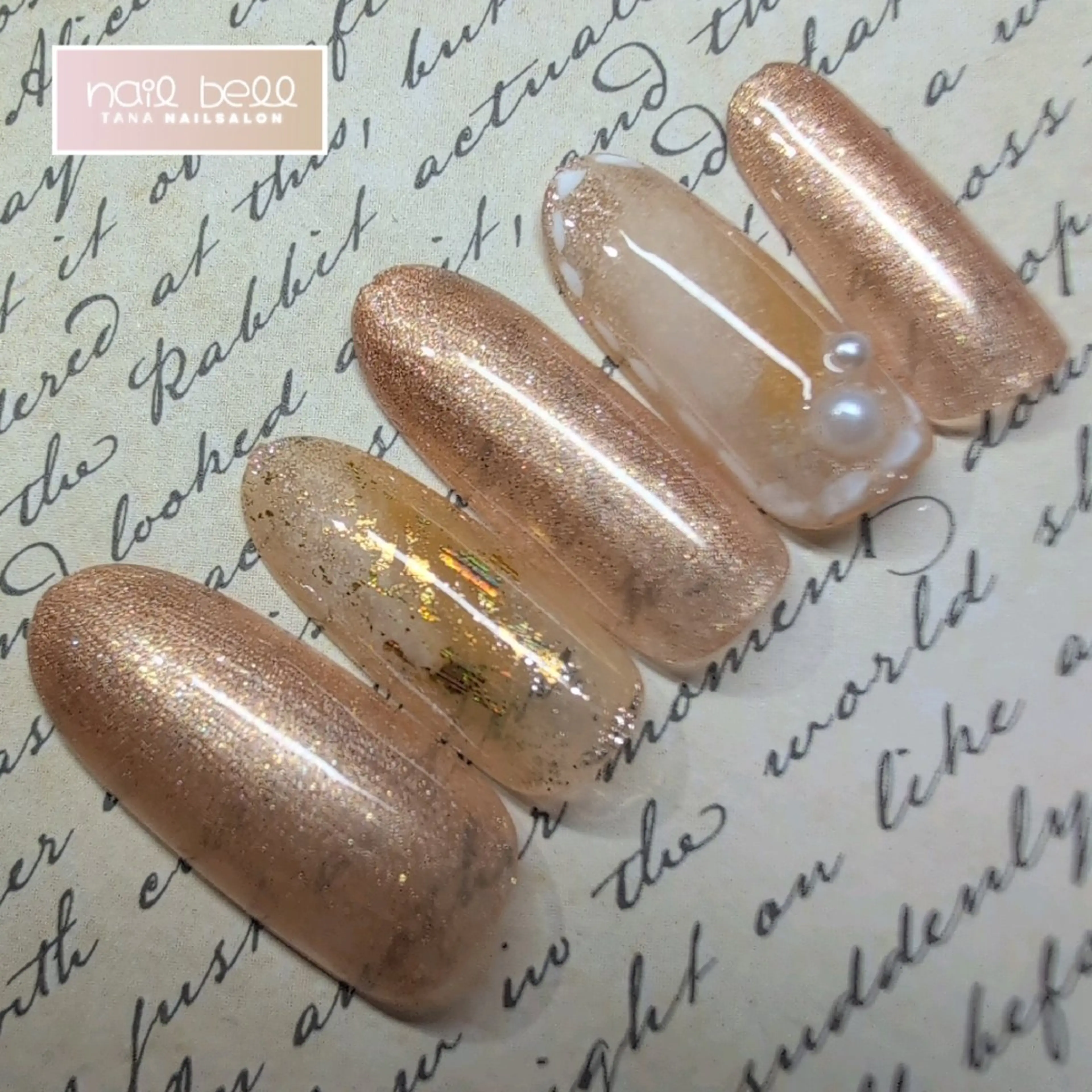 ネイル アートネイル シンプルネイル 占いができるネイルサロン「ネイルベル」所属・さいとう りなのネイルデザイン