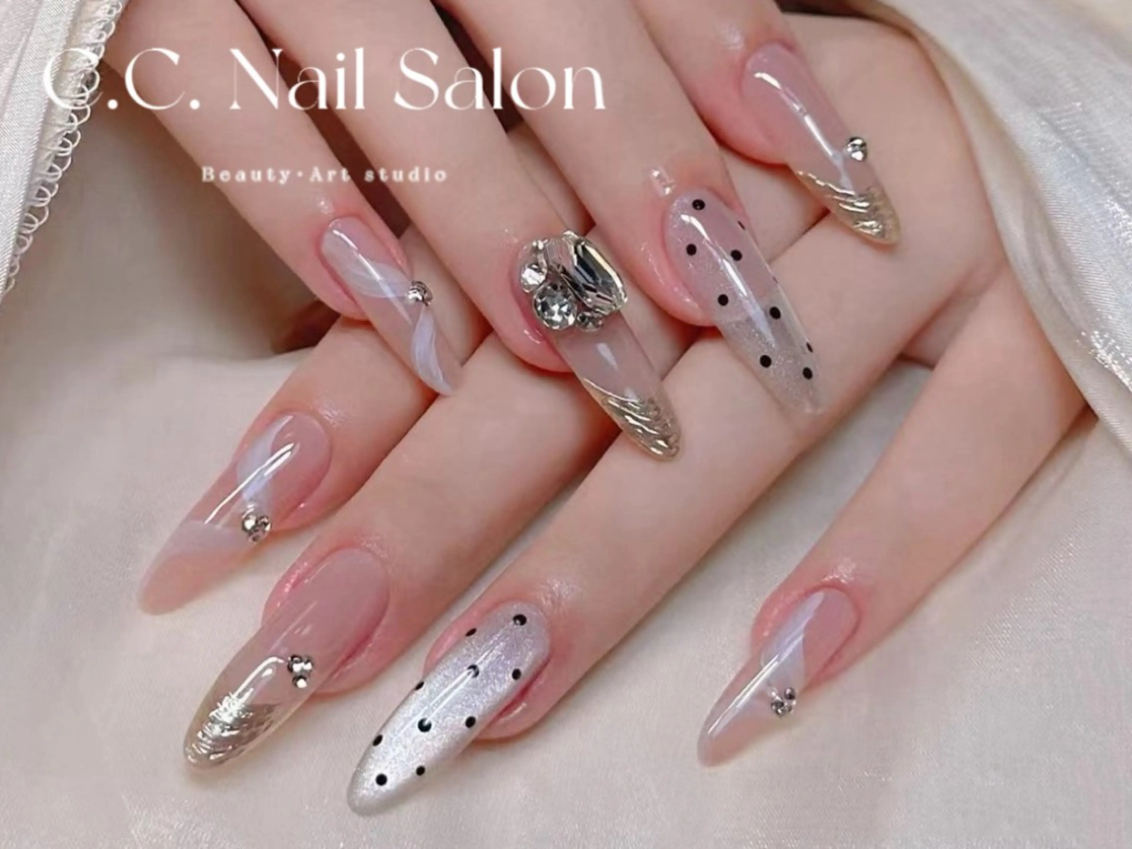 チップ[10本長さ出し]＋120分やり放題 💖デザイン10本でも！【初回ソフトジェルオフ無料】の写真