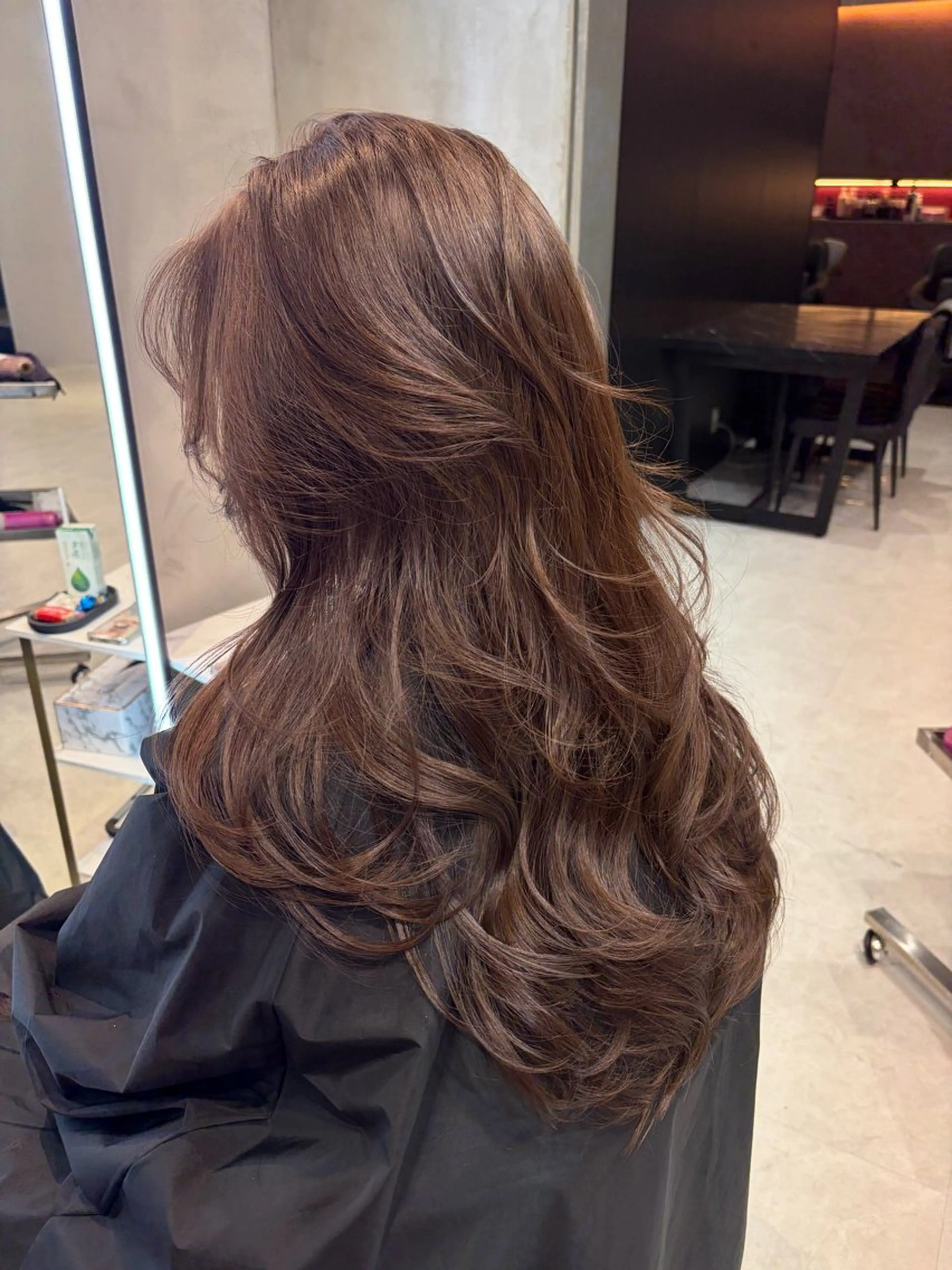 ロング カット ヘアカラー トリートメント 海野翔吾🇨🇳 ワンホンレイヤーのヘアスタイル