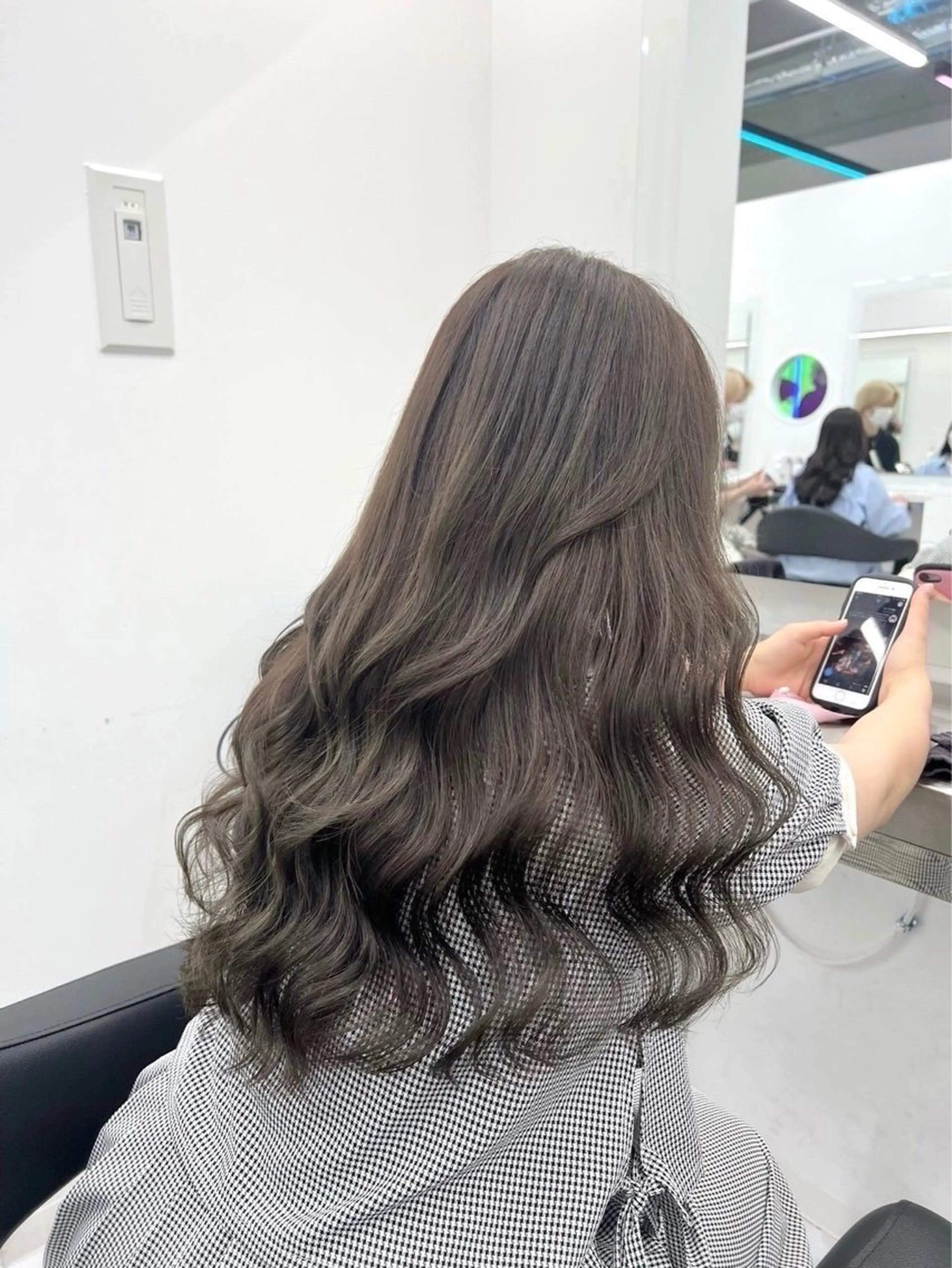 ロング カラー 韓国ヘア/透明感 カラー🎀RUNAのヘアスタイル