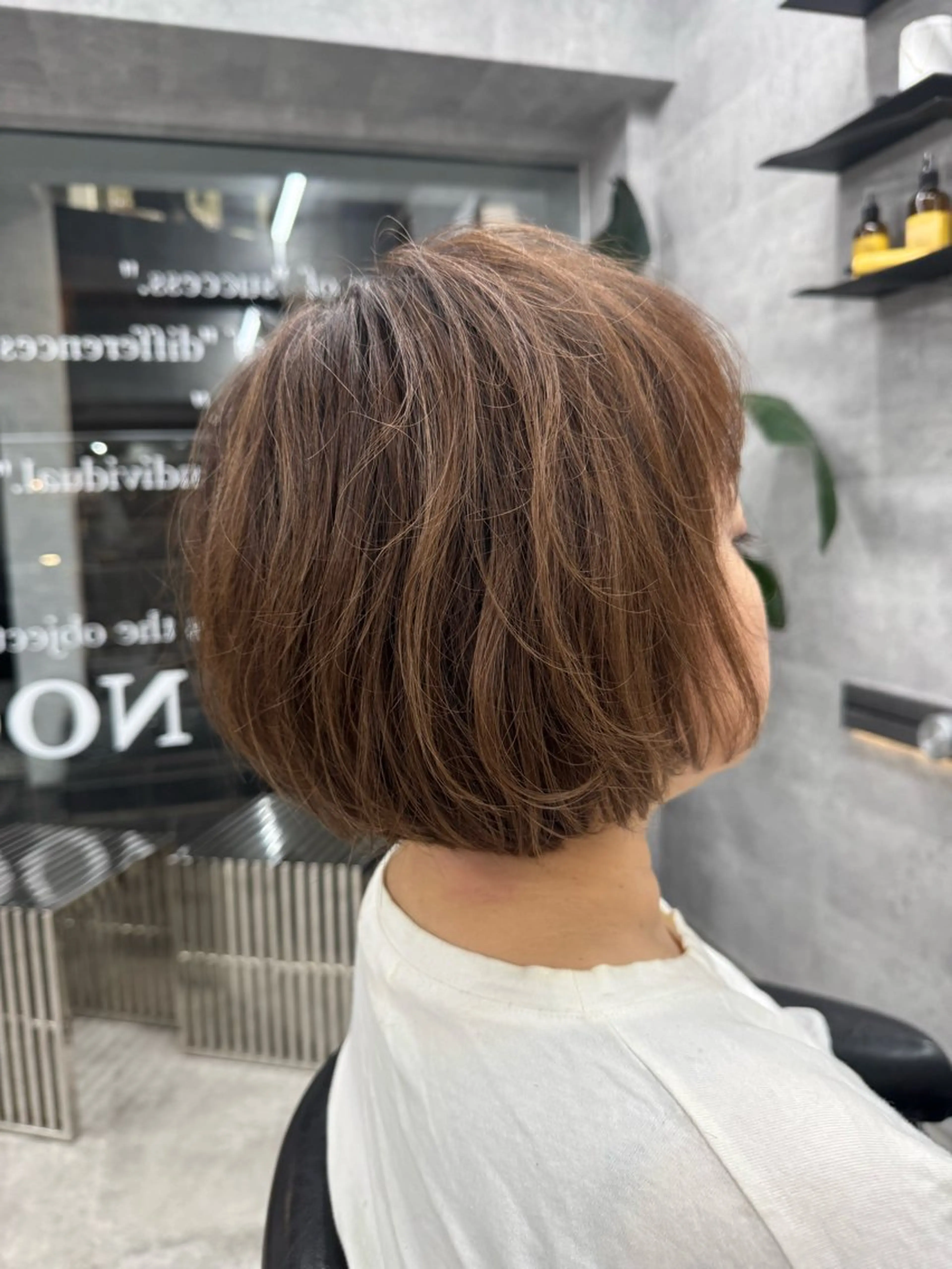 ショート カラー あなたのお悩み改善" You"💚❤️💛のヘアスタイル