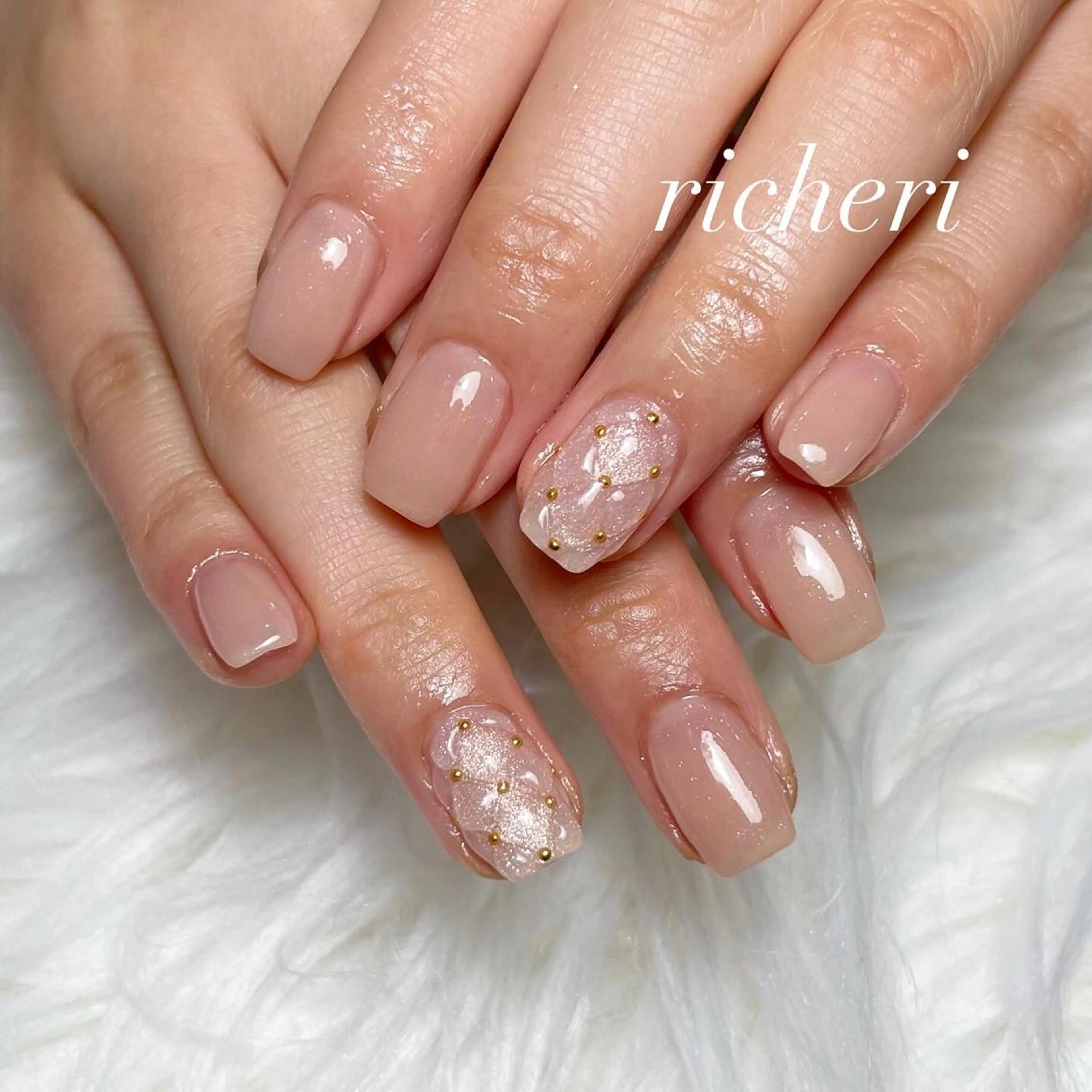 ミディアム ネイル 韓国風ヘア アートネイル フレンチネイル ジェルネイル ガラスフレンチ richeri beautyのエステ・リラクイメージ