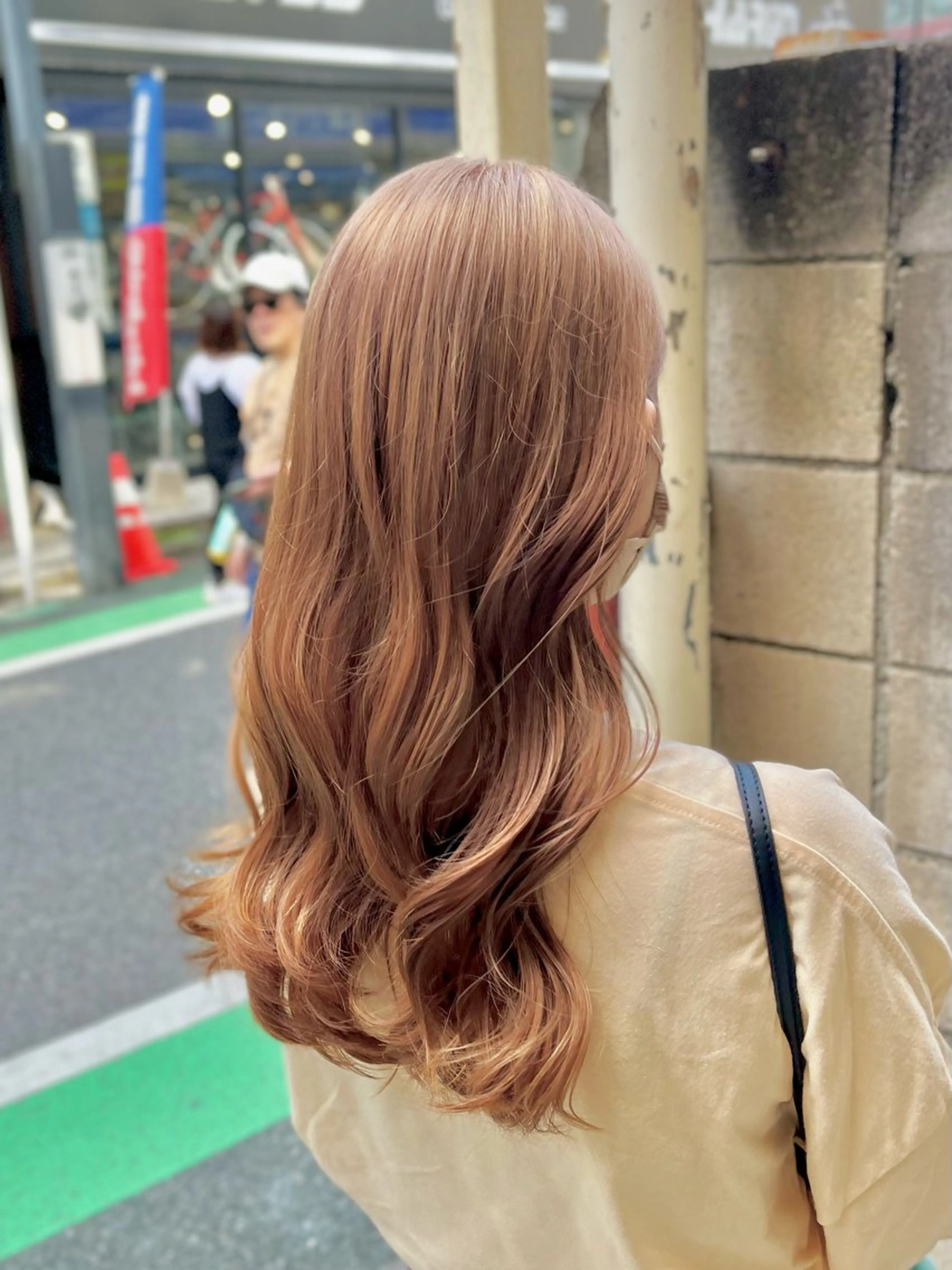 ロング うるツヤハイトーン✨ /西川郁巳のヘアスタイル