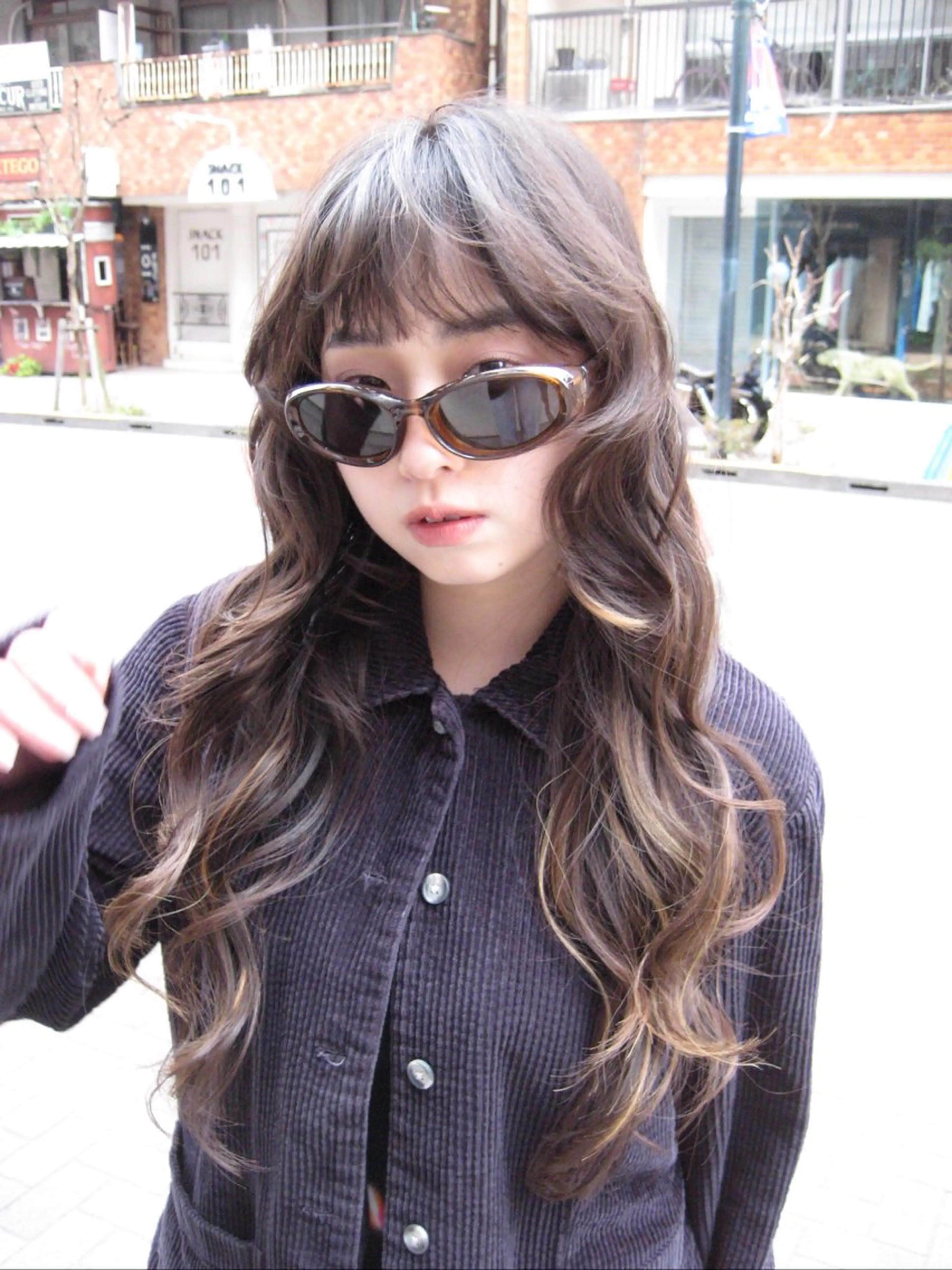 ロング パーマ ロング オン眉 カット パーマ 顔まわりレイヤー/ ボブ/atsumiのヘアスタイル