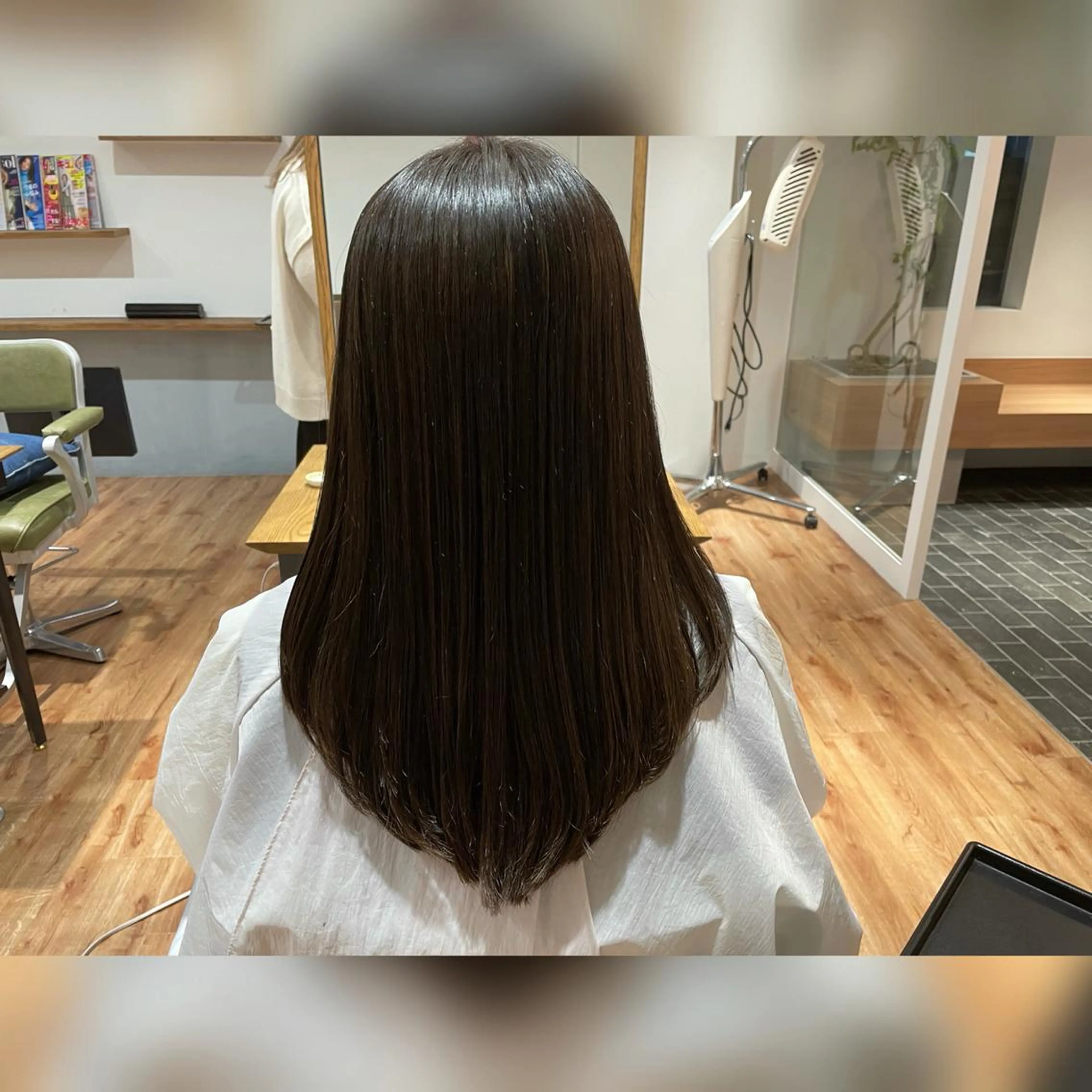 ロング カラー グレージュ トリートメント マイ 【川口】のヘアスタイル