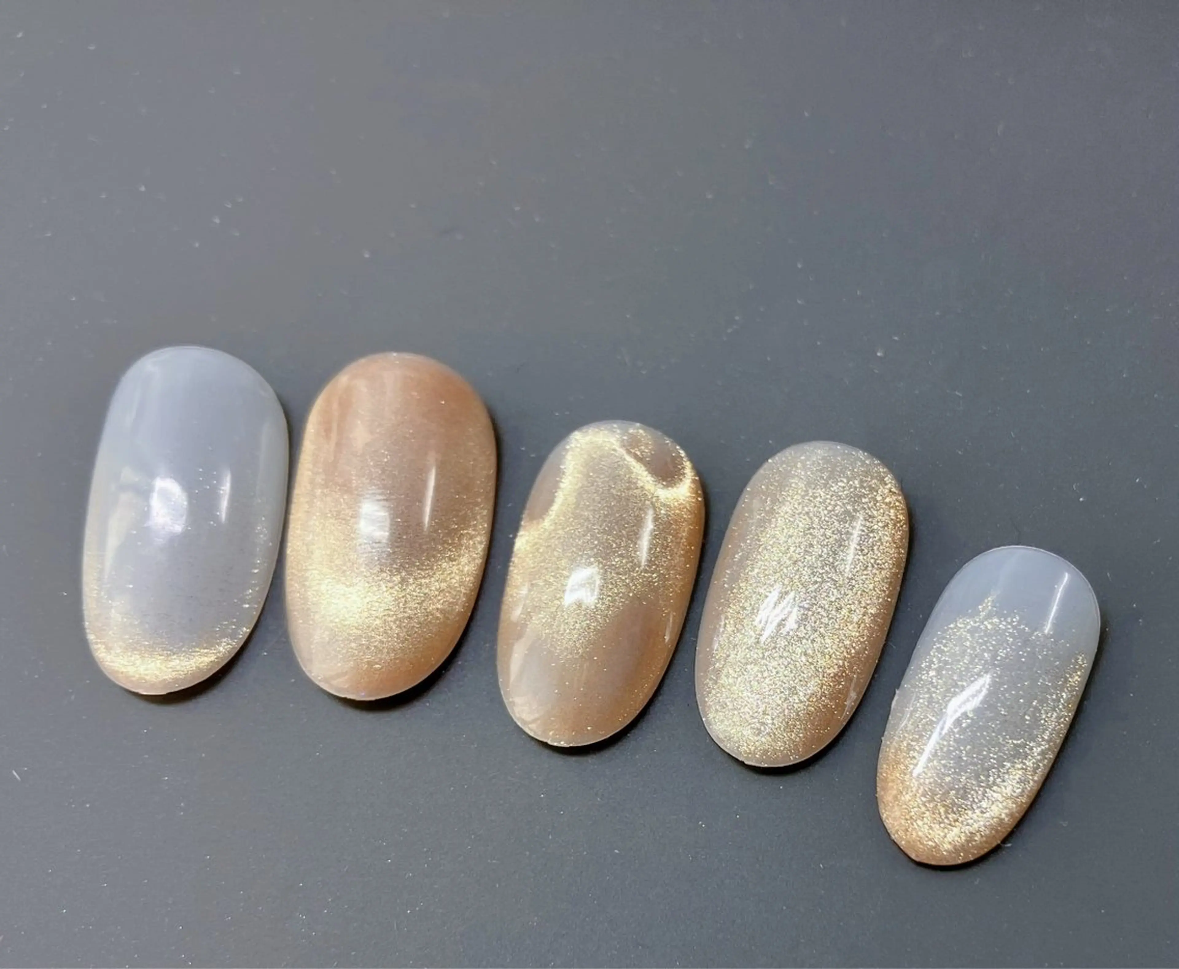 ネイル 高木 維麗絲のネイルデザイン