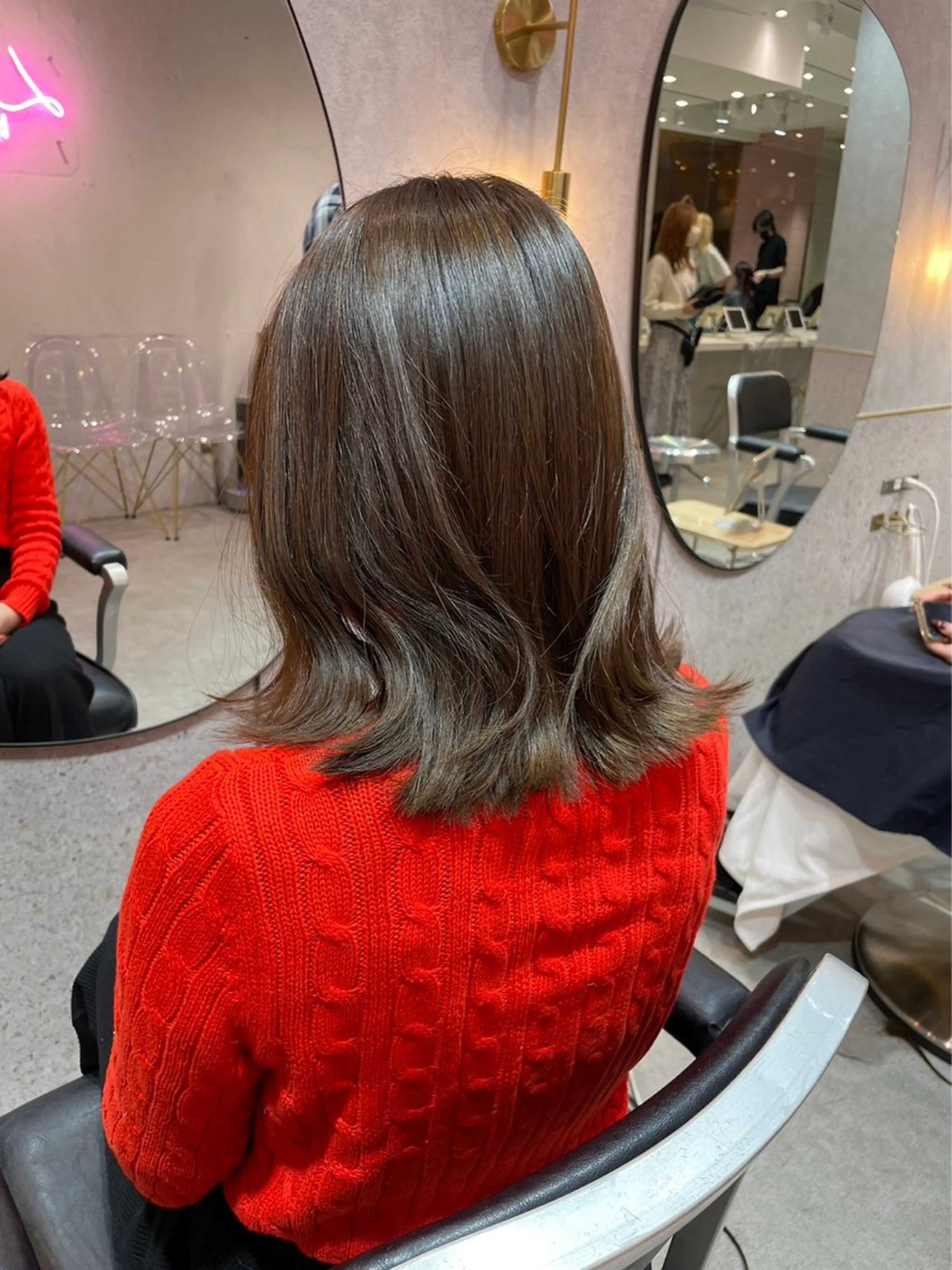 ミディアム ミディアムレイヤー くびれヘア レイヤーカット カット ヘアカラー トリートメント 新宿/韓国レイヤー/ 顔周りカット松本美晴のヘアスタイル