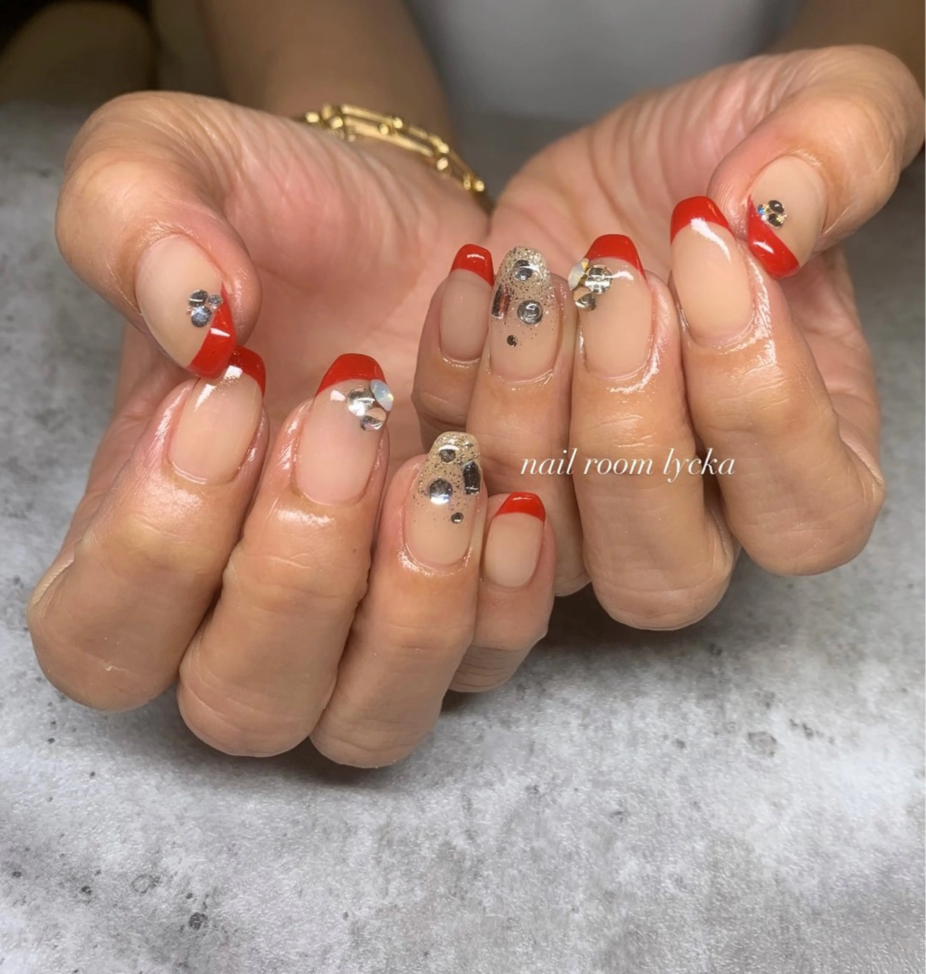 ネイル ﾈｲﾙﾙｰﾑﾘｯｶ 𝐦𝐚𝐲𝐮のネイルデザイン