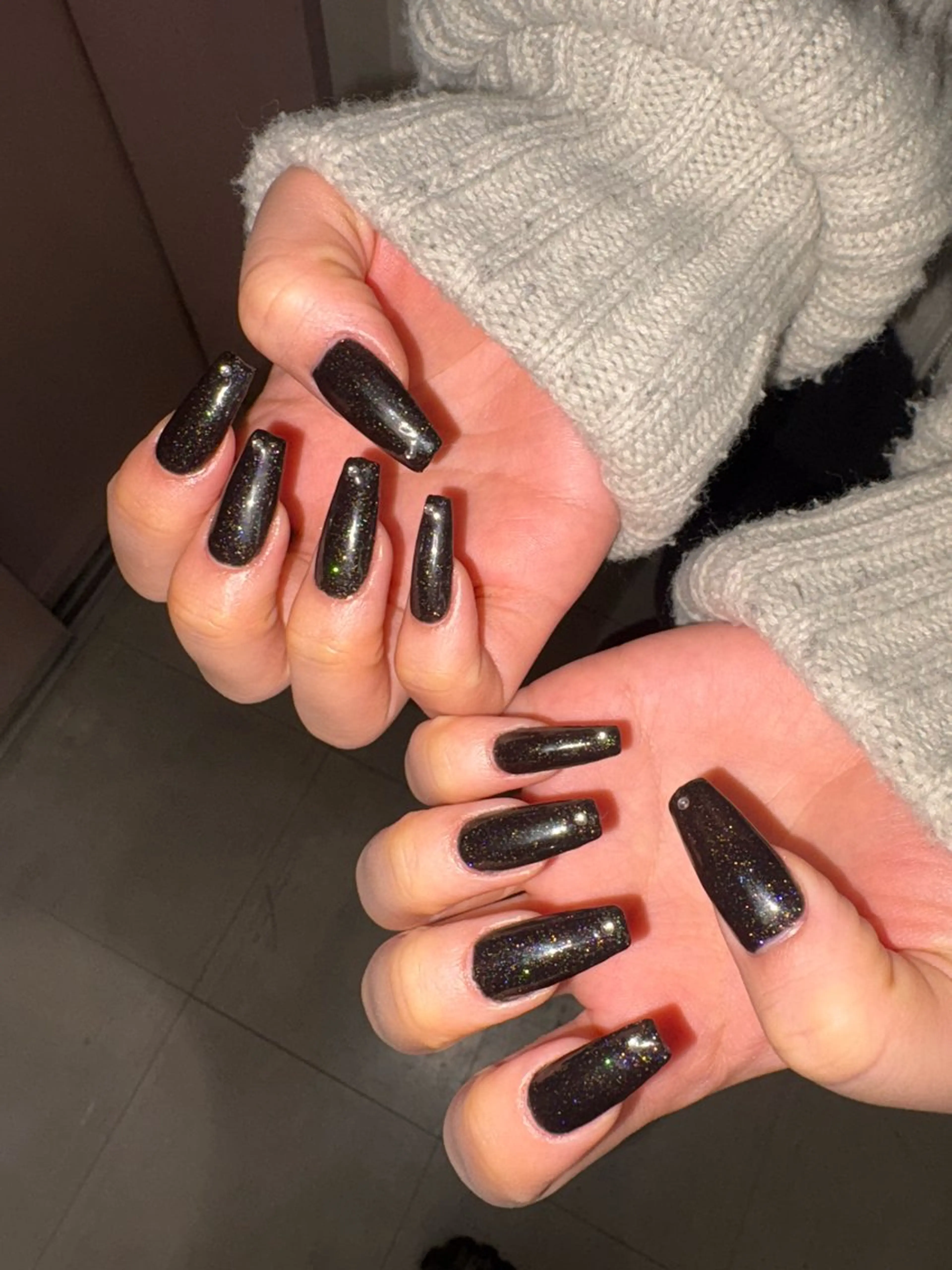 ネイル 成人式 ラメ(グリッター) ミディアムネイル ハンドネイル 33nail✴️栄 スミレ❇️Gel-xのネイルデザイン