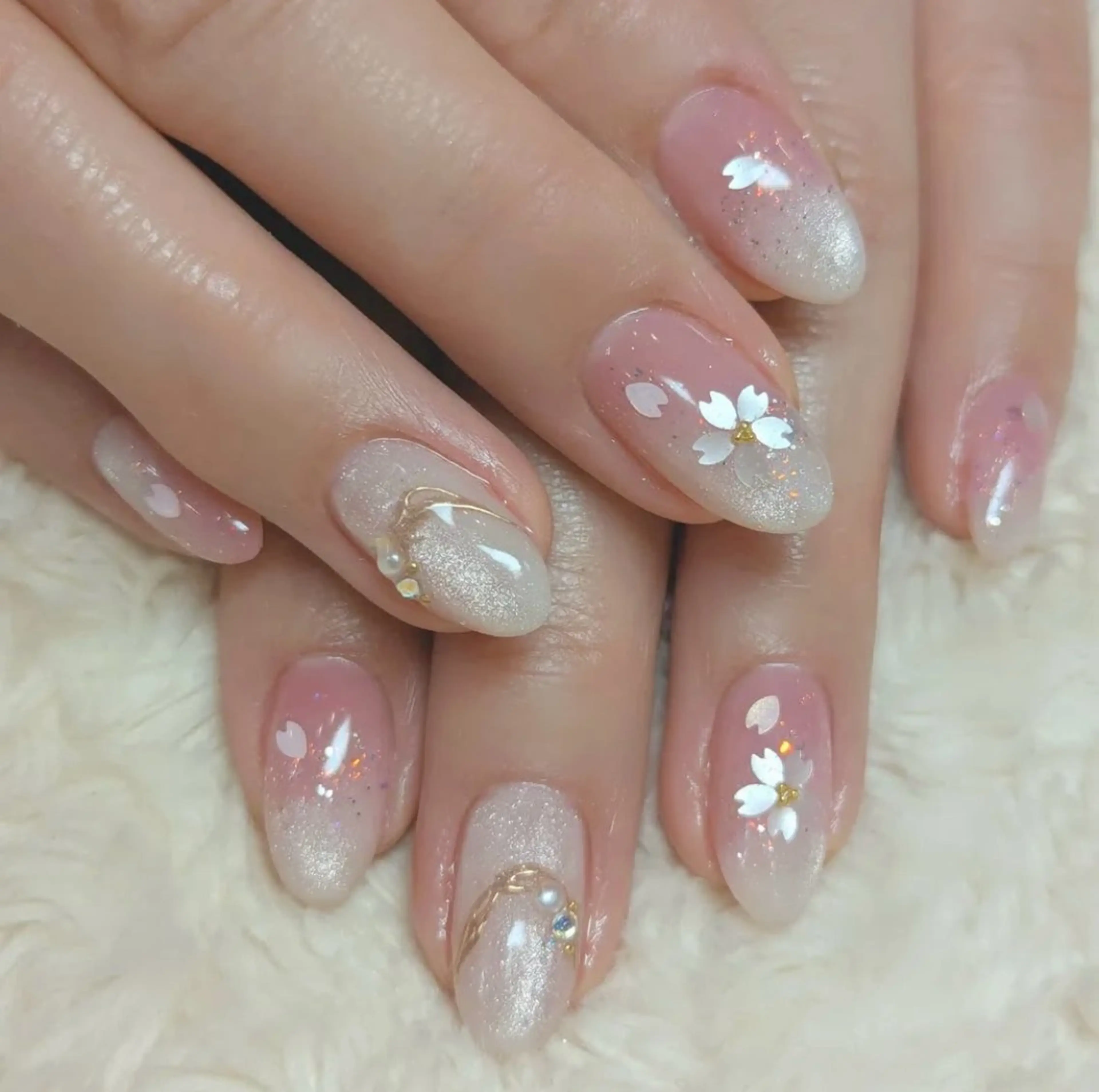 ネイル 持ち込み JISOO ANA.CHUOのネイルデザイン