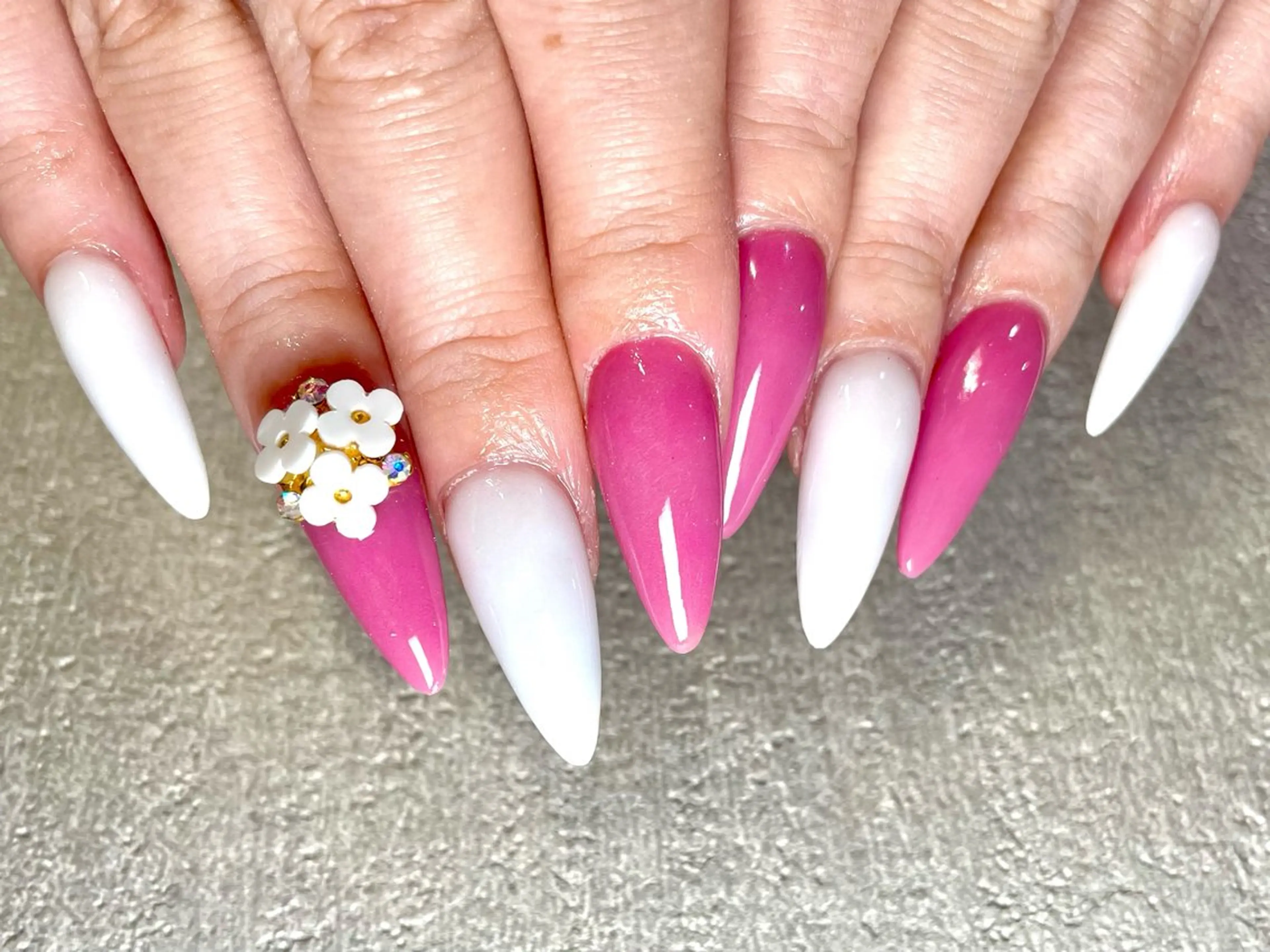 ネイル elu hのネイルデザイン