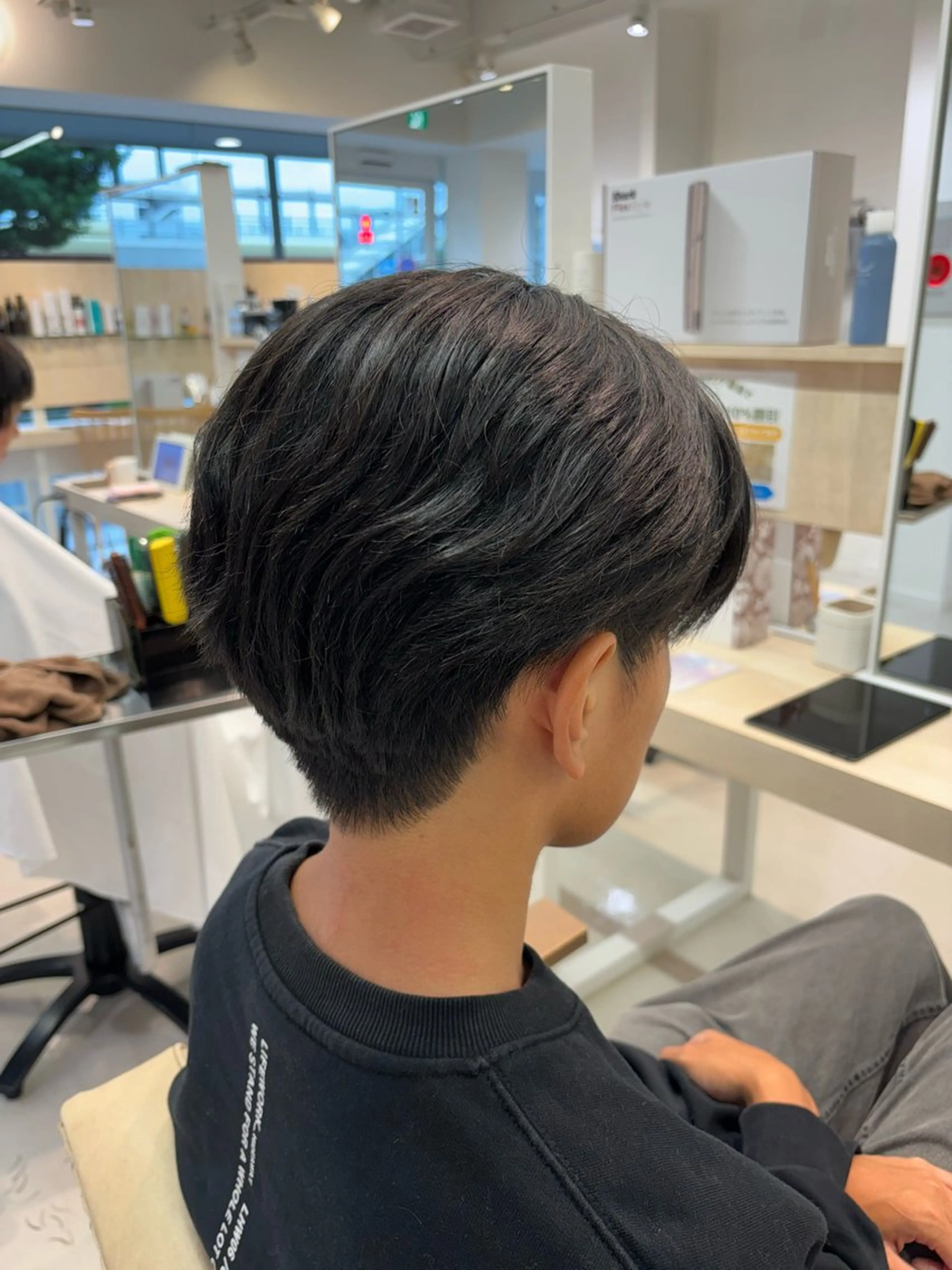 メンズ ビジネス フェードカット マッシュ スキンフェード ツーブロック メンズパーマ/ スパイキー/フェードのヘアスタイル