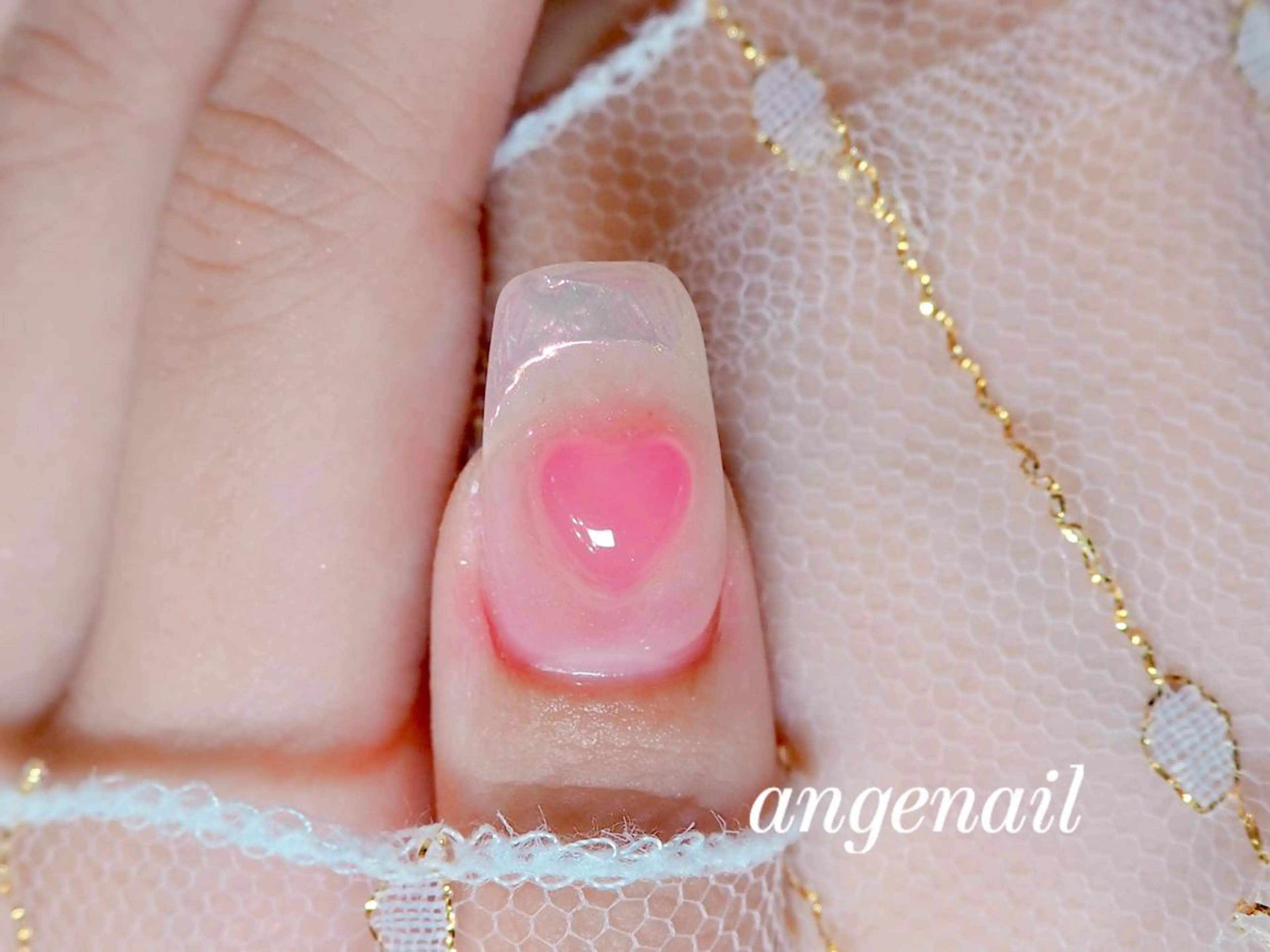 ネイル ハンドネイル オーナーネイリスト MAKIのネイルデザイン