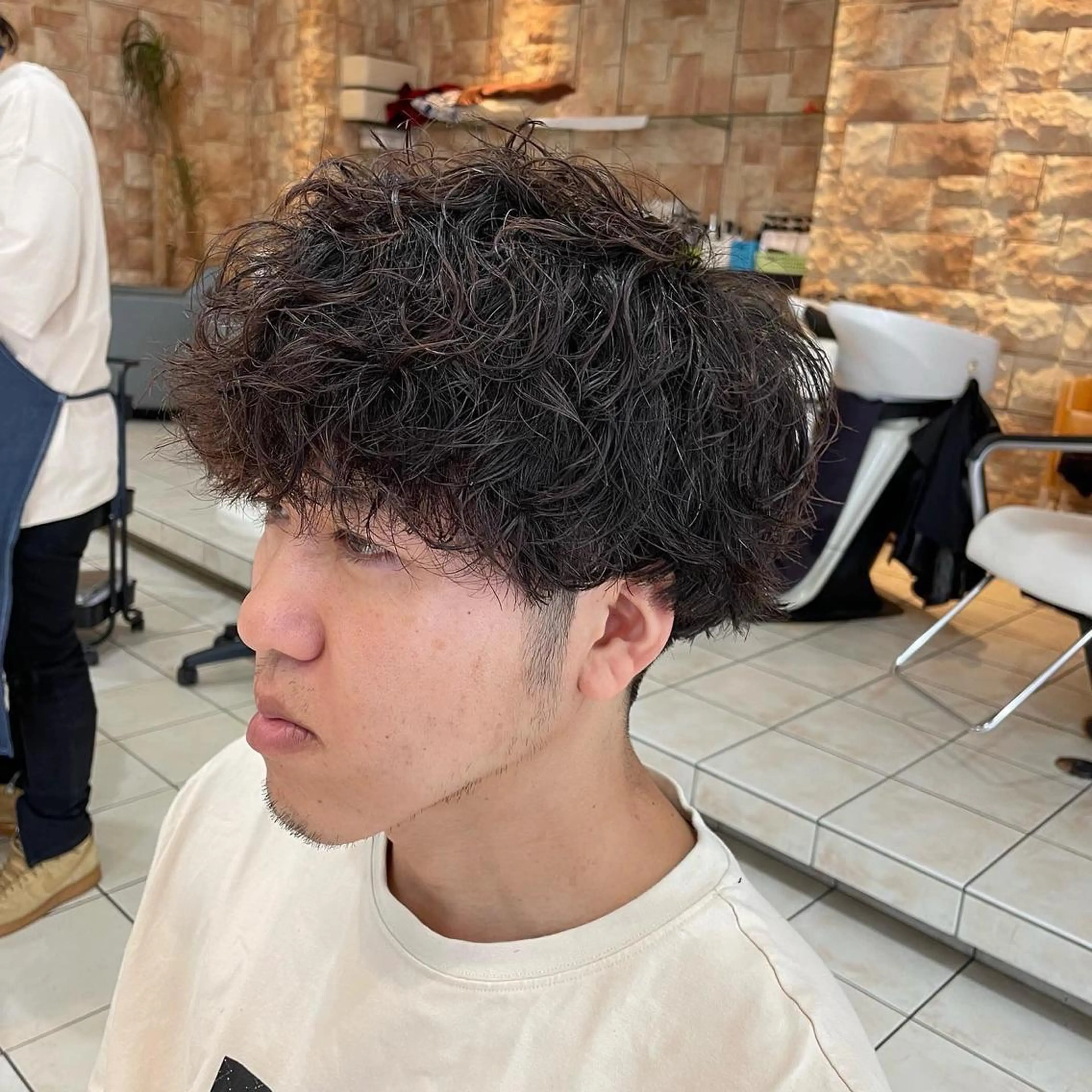 ショート パーマ メンズ シャドウパーマ/縦落 ちパーマ 大久保のヘアスタイル