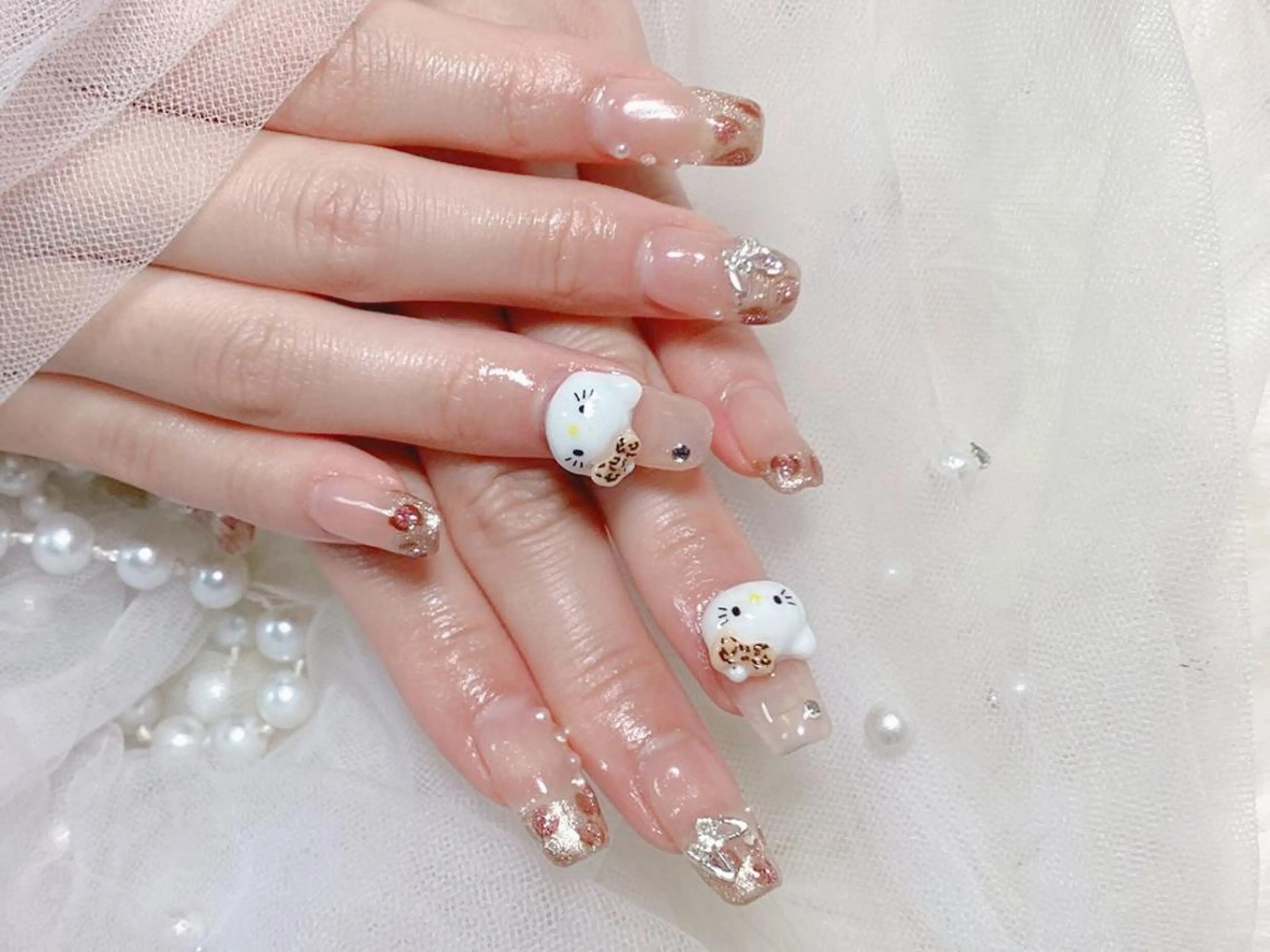 ネイル アートネイル ジェルネイル グラデーション 韓国ネイル ラメ(グリッター) Hanaai Salon新大久保店のネイルデザイン