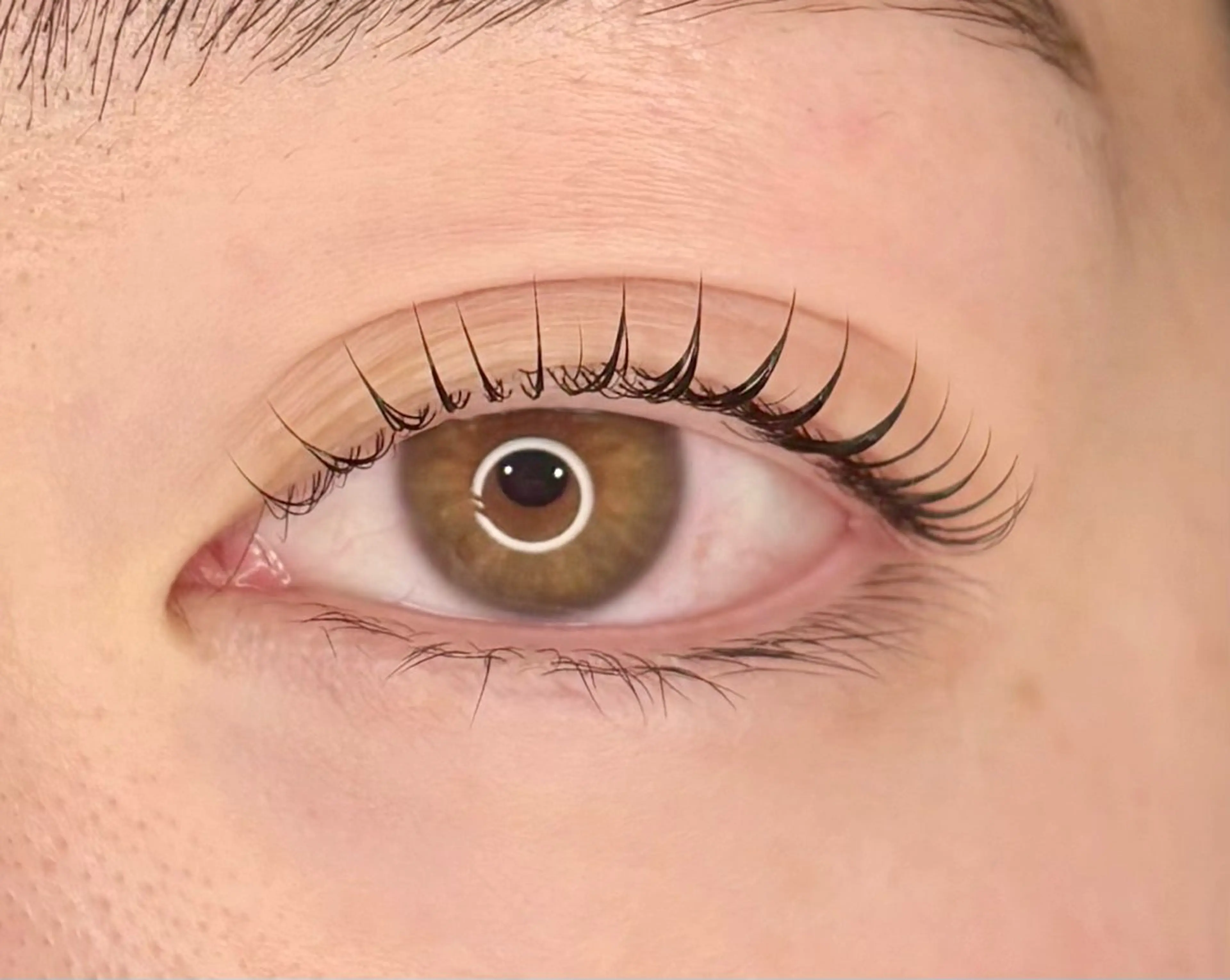 マツエク・マツパ rinza【リンザ】所属・rinza リンザの眉毛・アイブロウイメージ