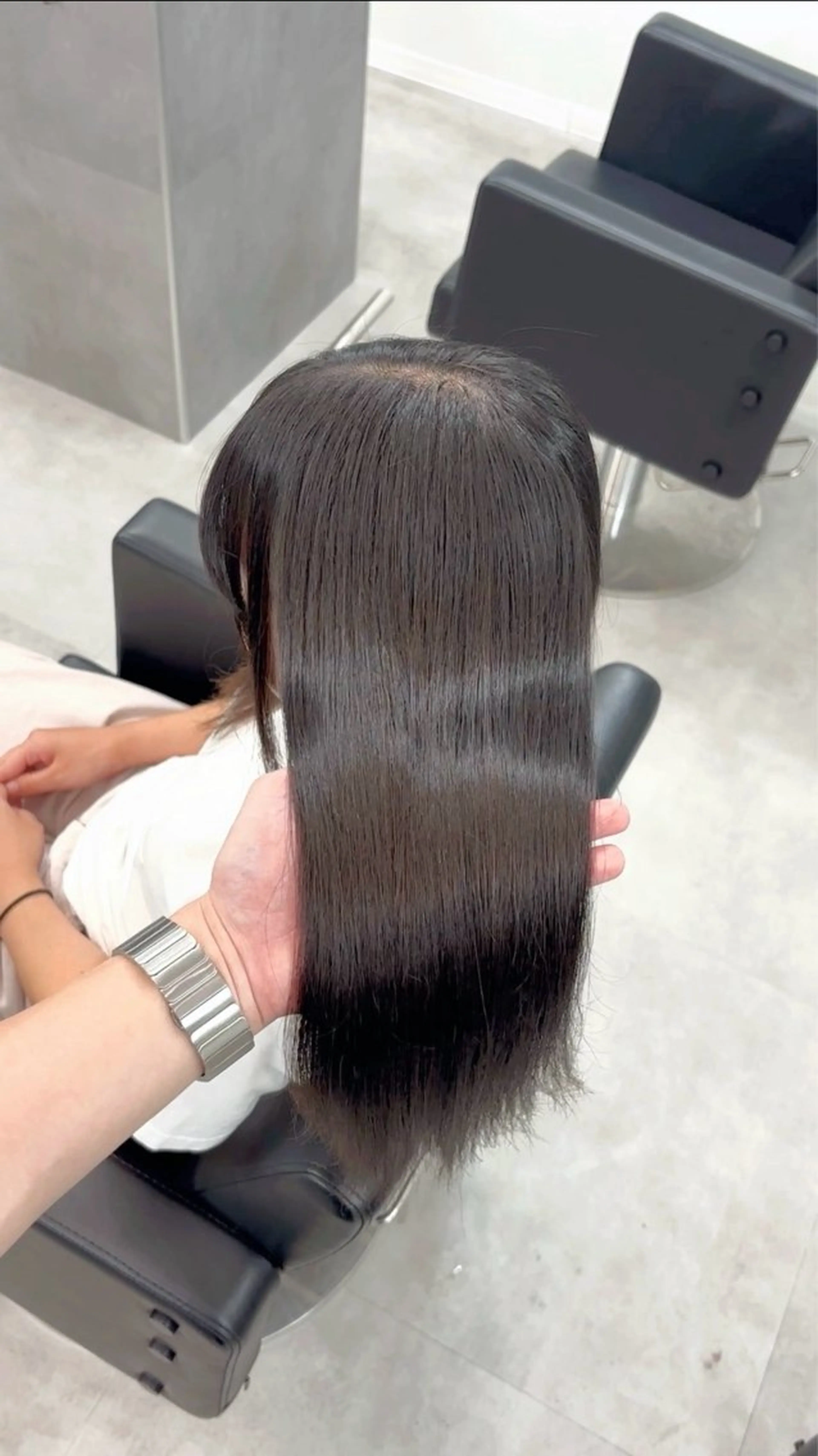 セミロング 縮毛矯正 縮毛矯正 トリートメント 神戸で縮毛矯正/髪質 改善/お任せくださいのヘアスタイル