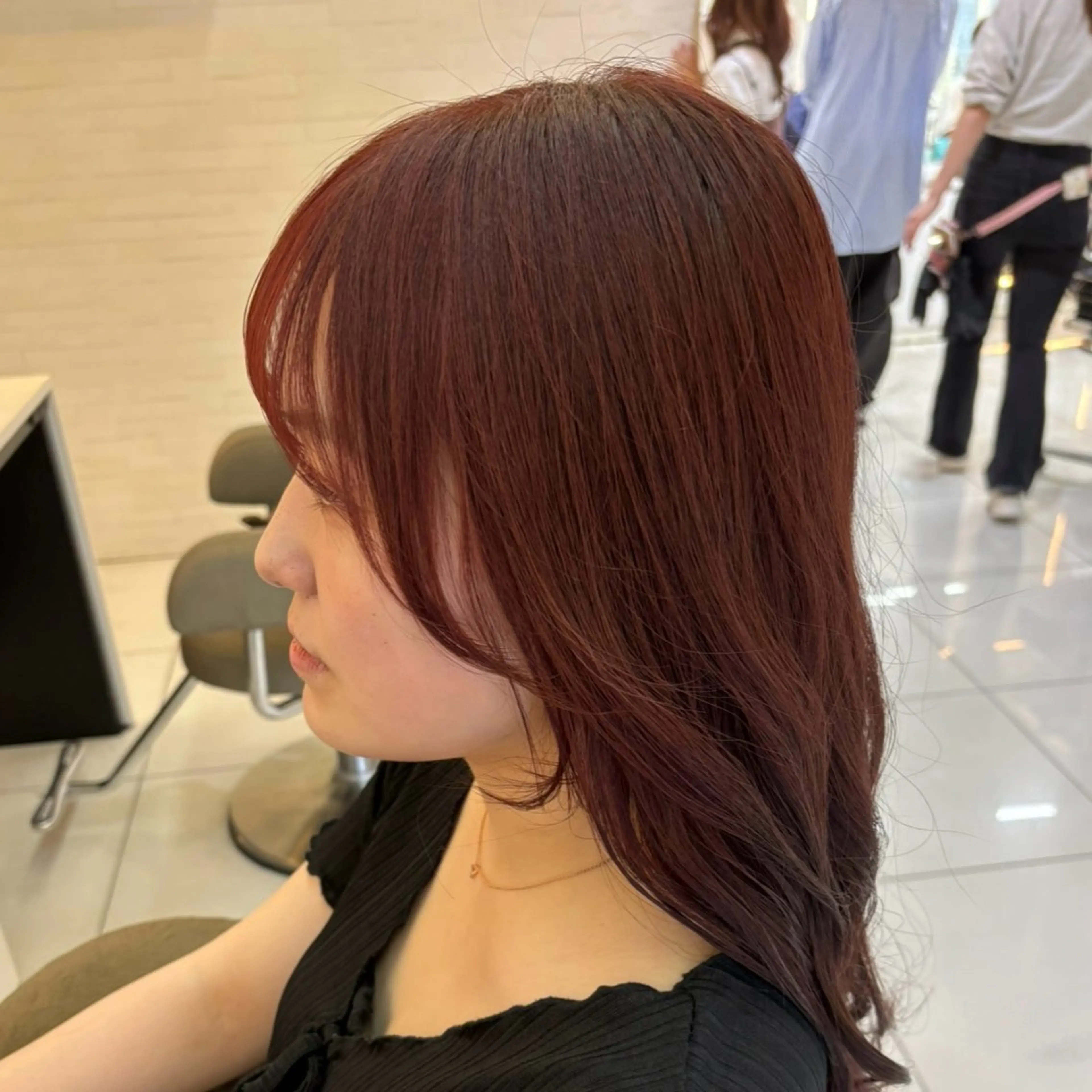 ロング 顔周りカット カット Iris by artina 武蔵小杉店【イリス バイ アルティナ】所属・🎼レイヤー/顔周り カット/nene♬のヘアスタイル