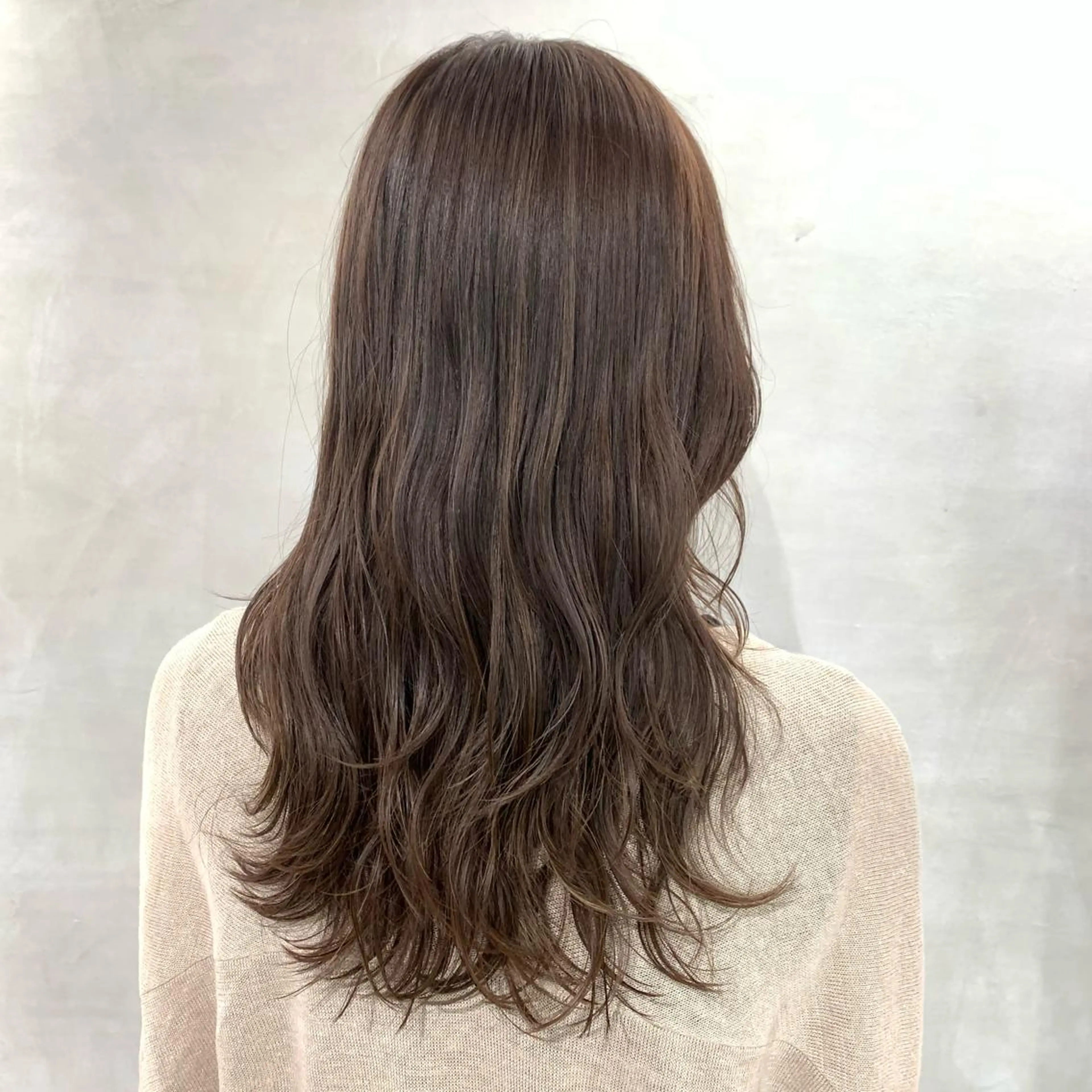 ロング カラー 透明感カラー ハイライトカラー ハイライト カット ヘアカラー トリートメント 🫧オリーブ/赤み消 し/暗髪🫧野本麗奈のヘアスタイル