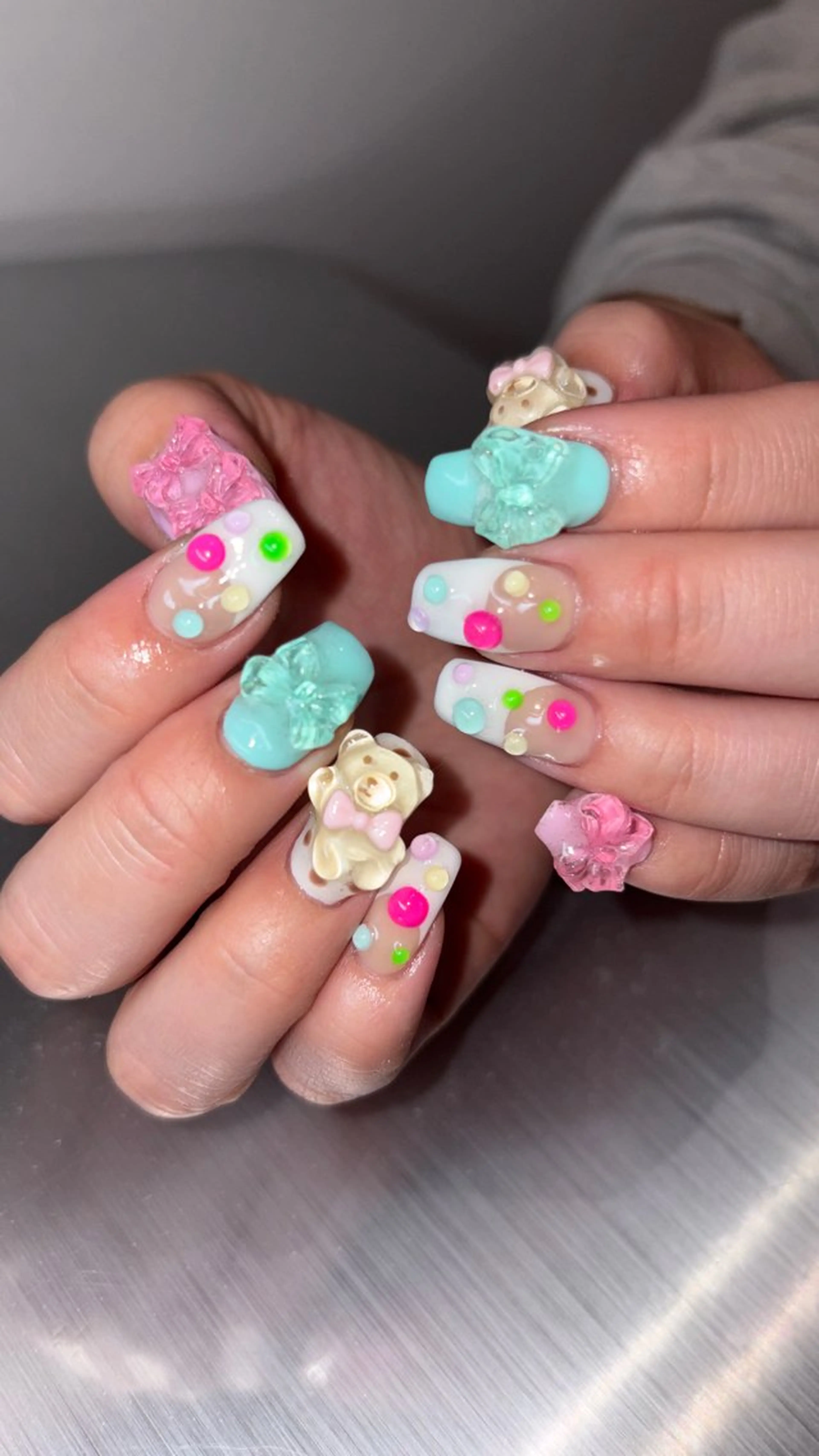 ネイル ハンドネイル 👽個性派ネイル🎀 komachiのマツエク・マツパデザイン