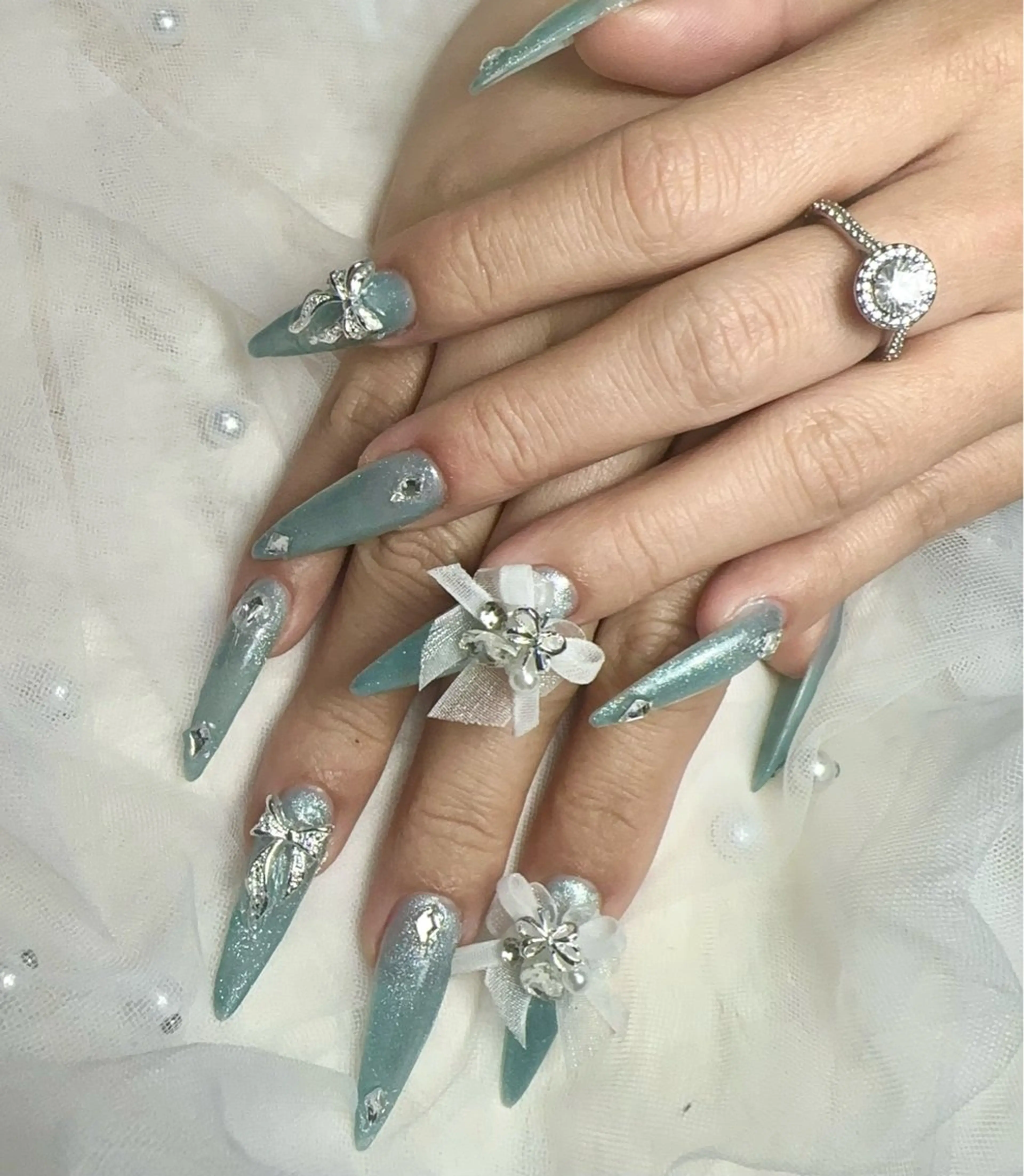 ネイル エピフィラム所属・グエン ミーのネイルデザイン