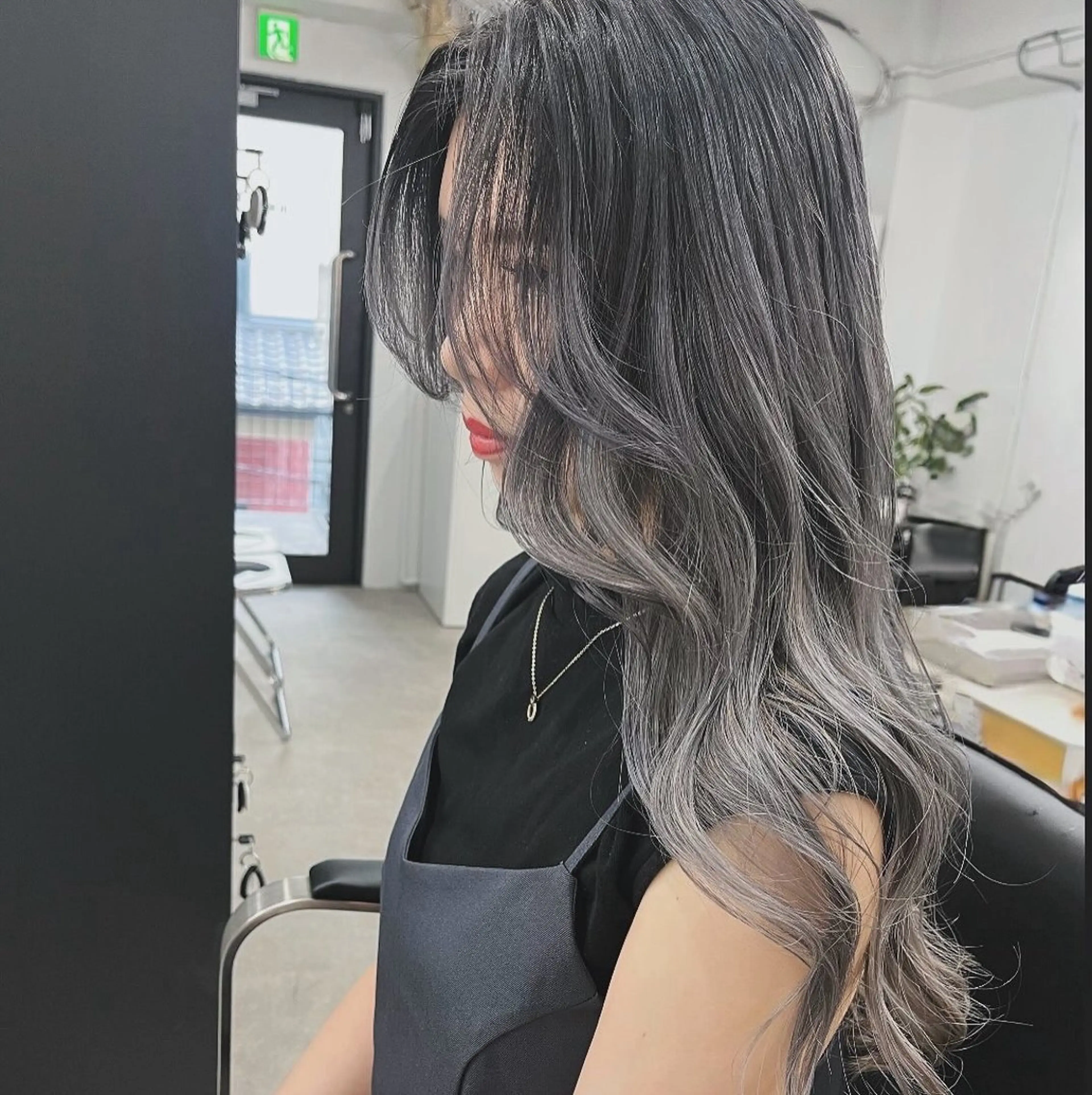 ロング カラー JIL BLAN 京都所属・RU RIのヘアスタイル