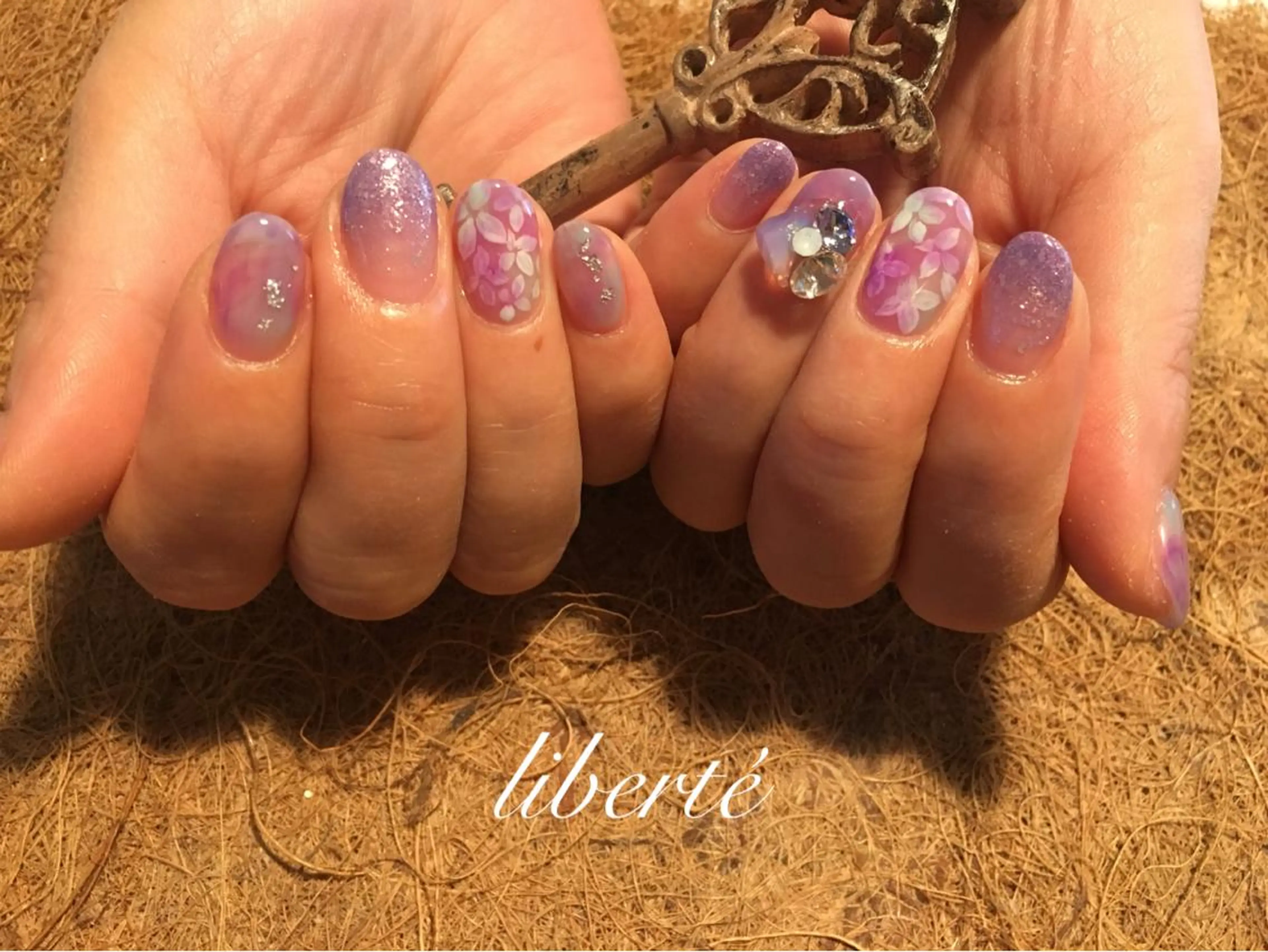 ネイル liberté (リベルテ)のネイルデザイン