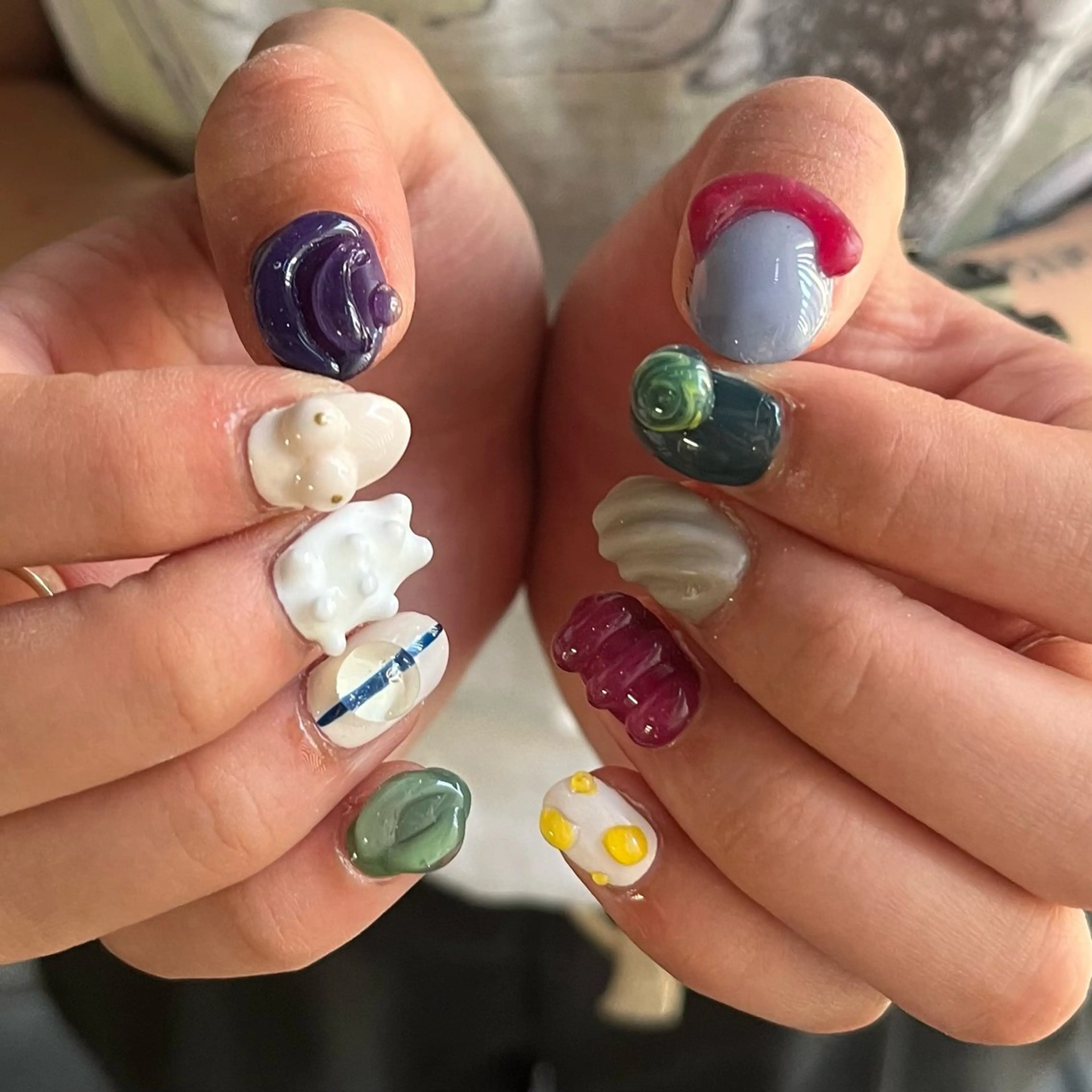 ネイル ハンドネイル フットネイル 小川 柚香のネイルデザイン