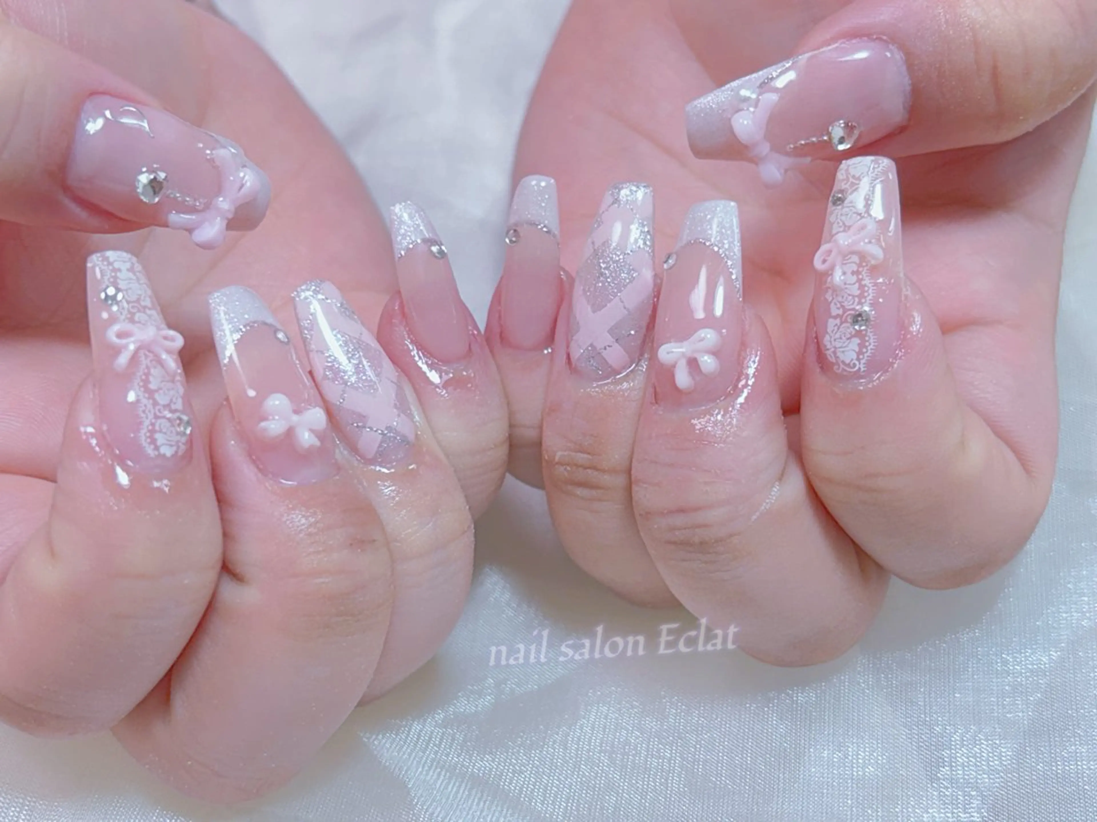 ネイル ネイルサロンエクラ 🫧Shizukaのネイルデザイン