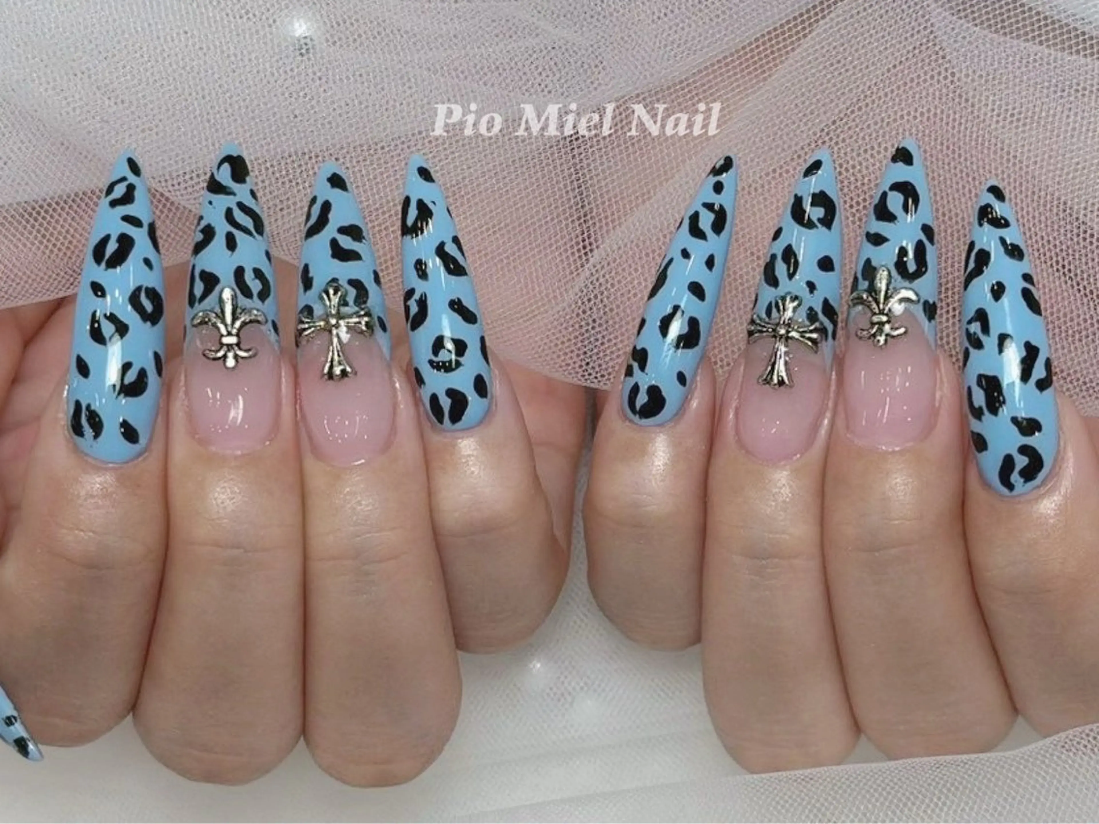 ネイル ハンドネイル HANA 長さだしのネイルデザイン