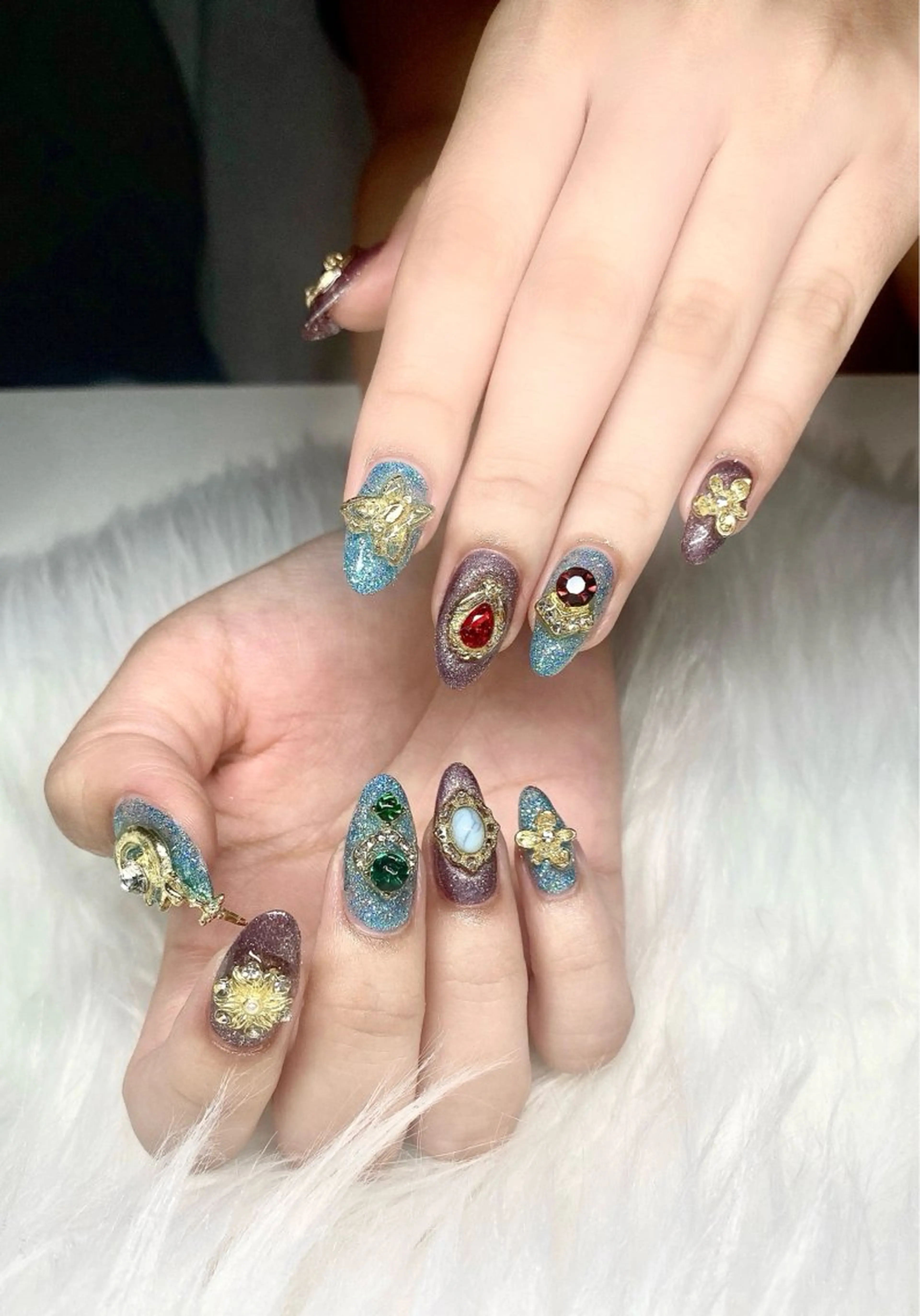 ネイル グラデーション マグネットネイル ハンドネイル ハンドケア Hi Beauty 渋谷(ネイル、ハイパーナイフ6、脂肪れいきゃく、マッサージ＆エステサロン)所属・Hi beauty 渋谷のネイルデザイン