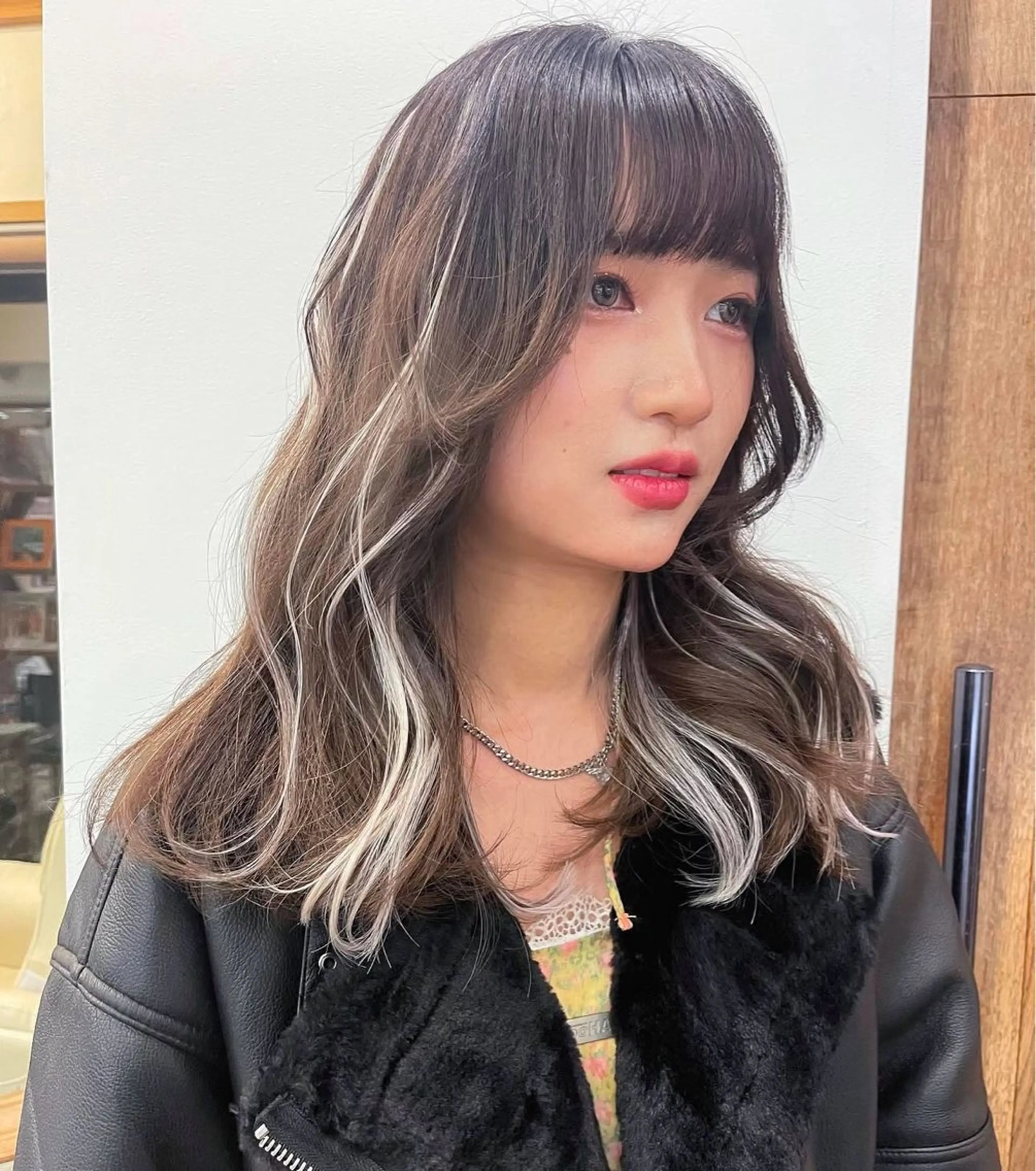 ロング カラー シールエクステ ハイトーンカラー エクステ エクステ hemm,hemm.所属・似合わせヘア 💐たかさきかなこのヘアスタイル