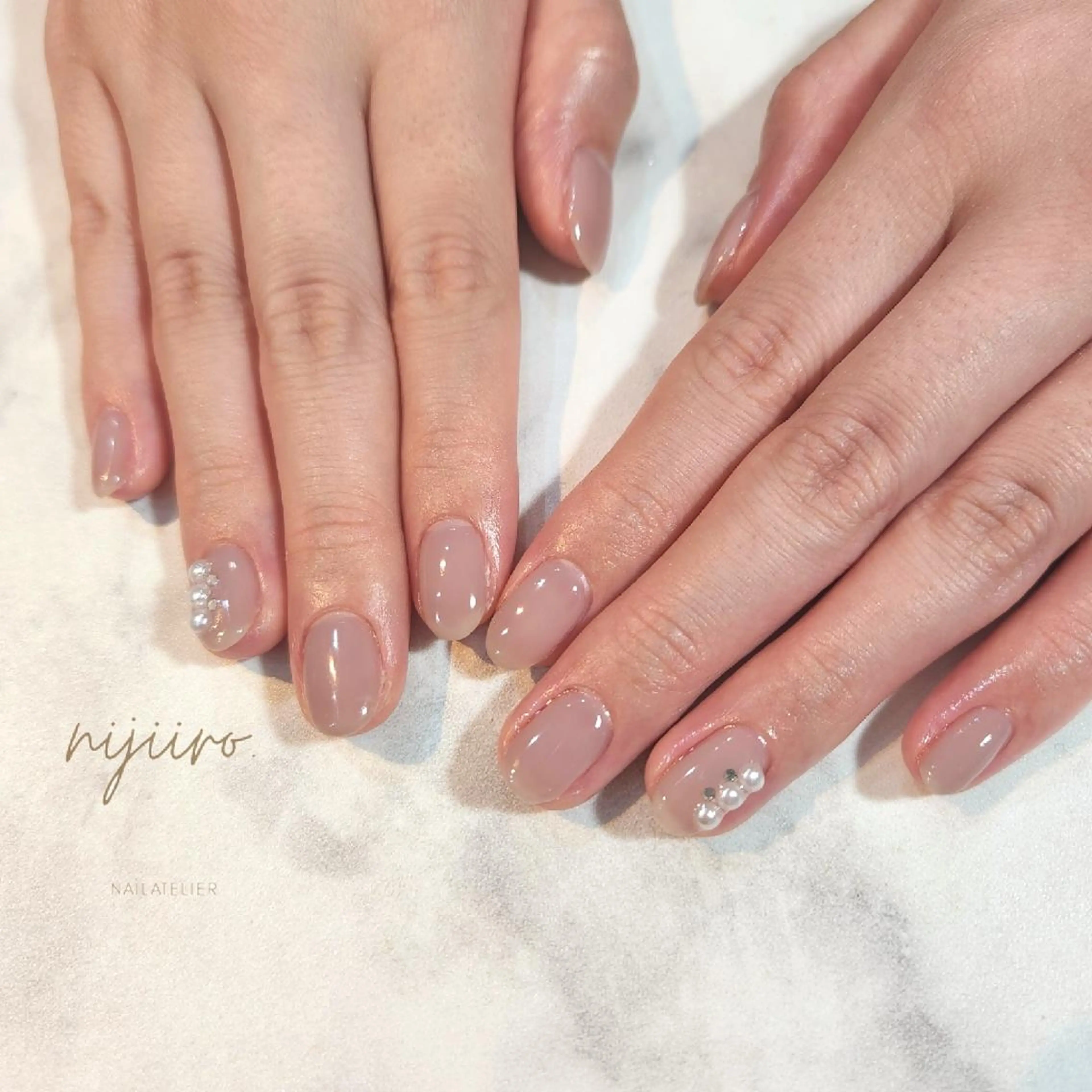 ネイル ハンドネイル nailatelier nijiiro.所属・nijiiro🌈 サトウのネイルデザイン