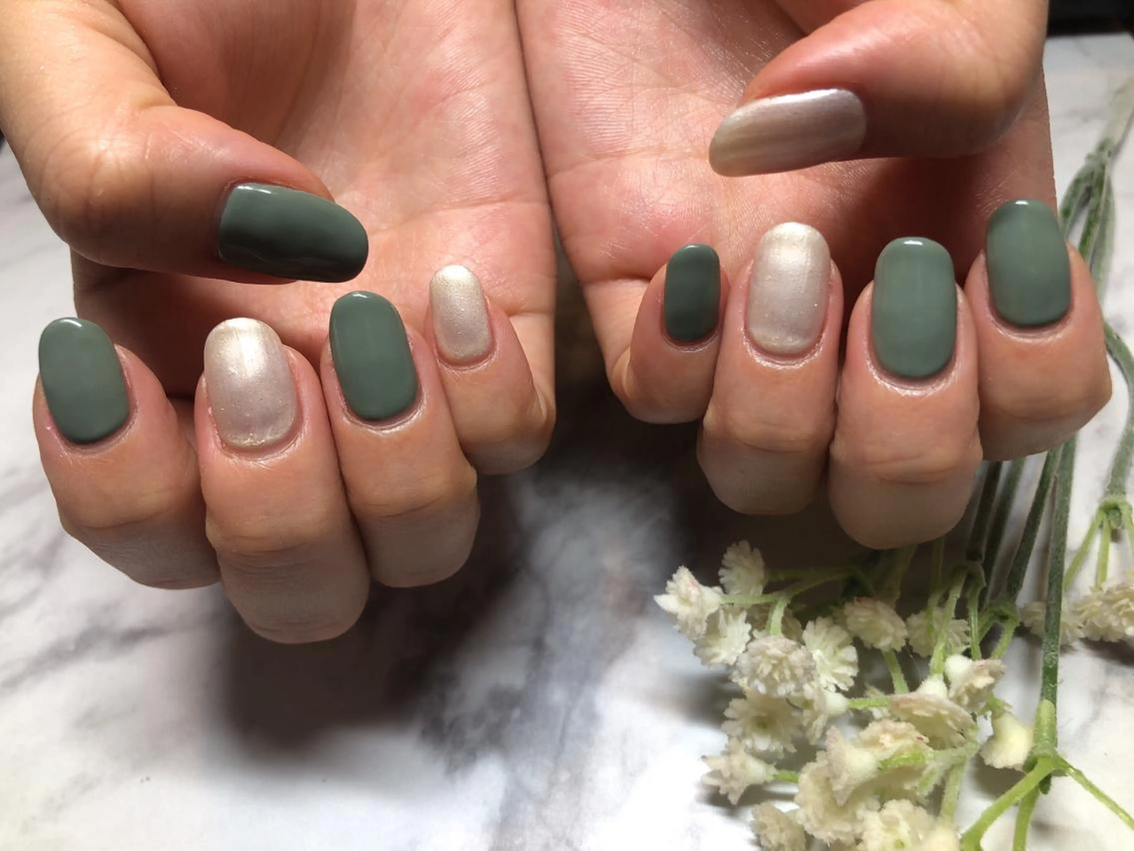 ミディアム Home salon Rのネイルデザイン