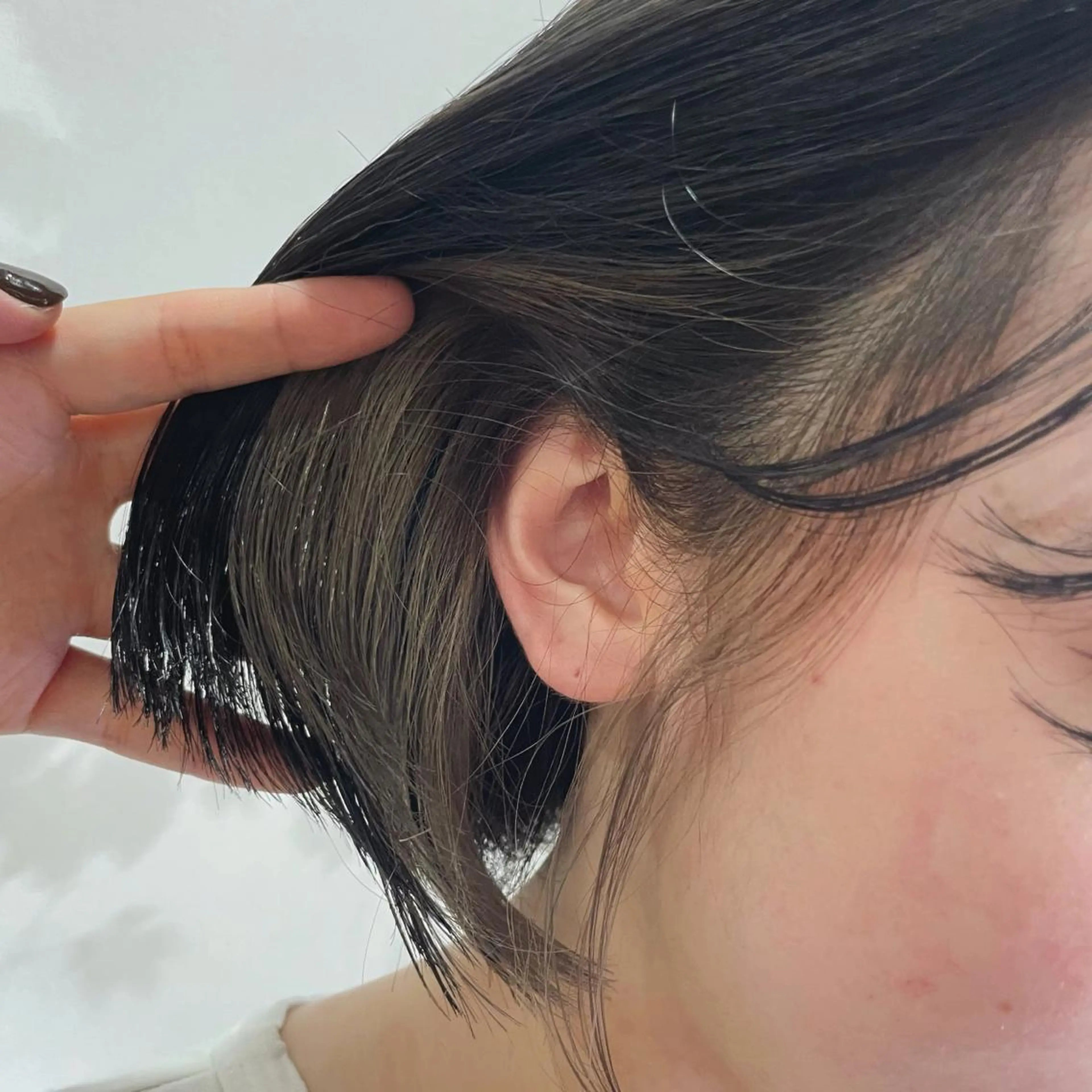 ミディアム カラー ハイトーン/暖色/ 眉/メイク/Rinaのヘアスタイル