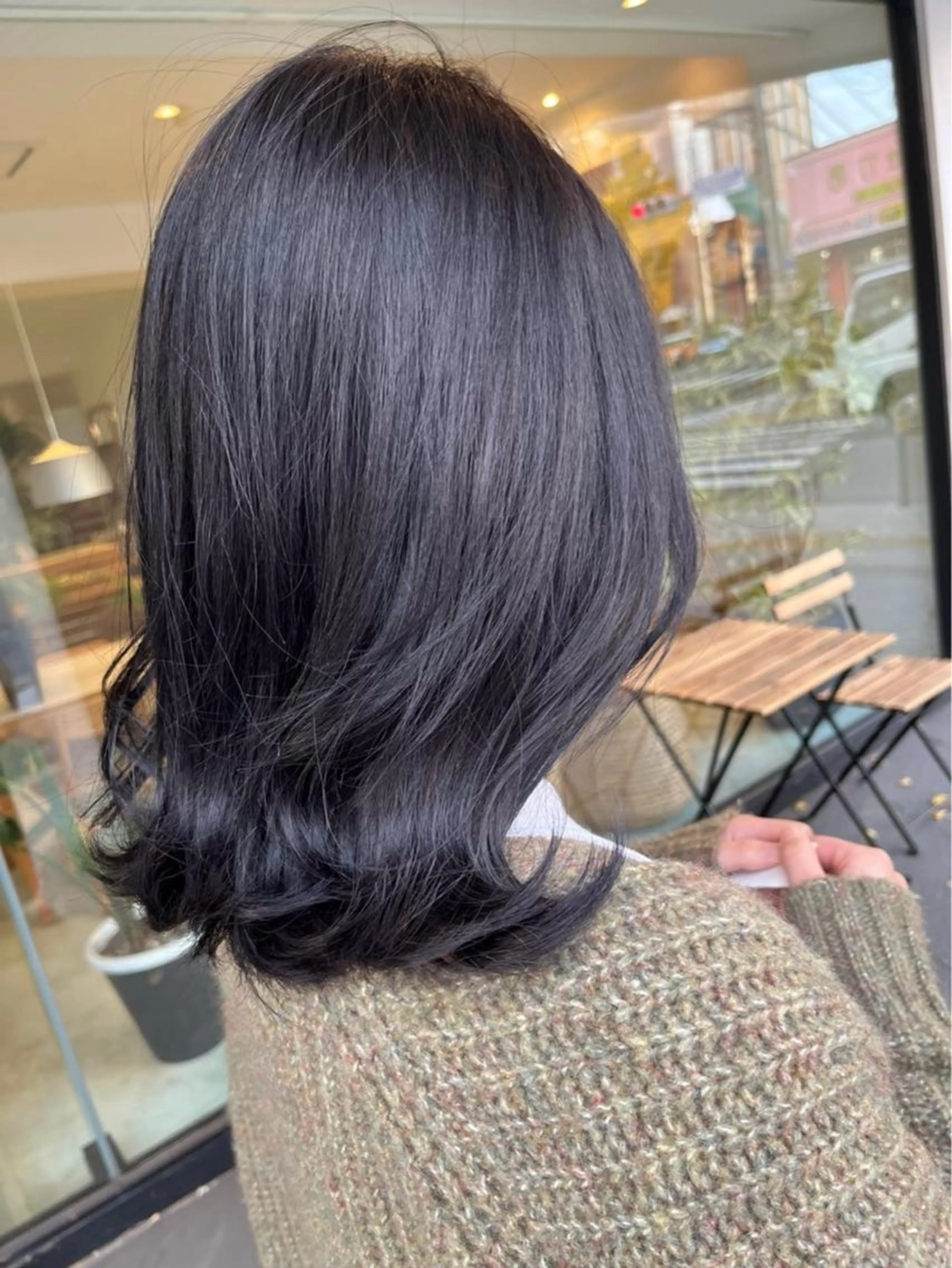 ミディアム カット ヘアカラー トリートメント hoNua. 栄/透明感カラーのヘアスタイル