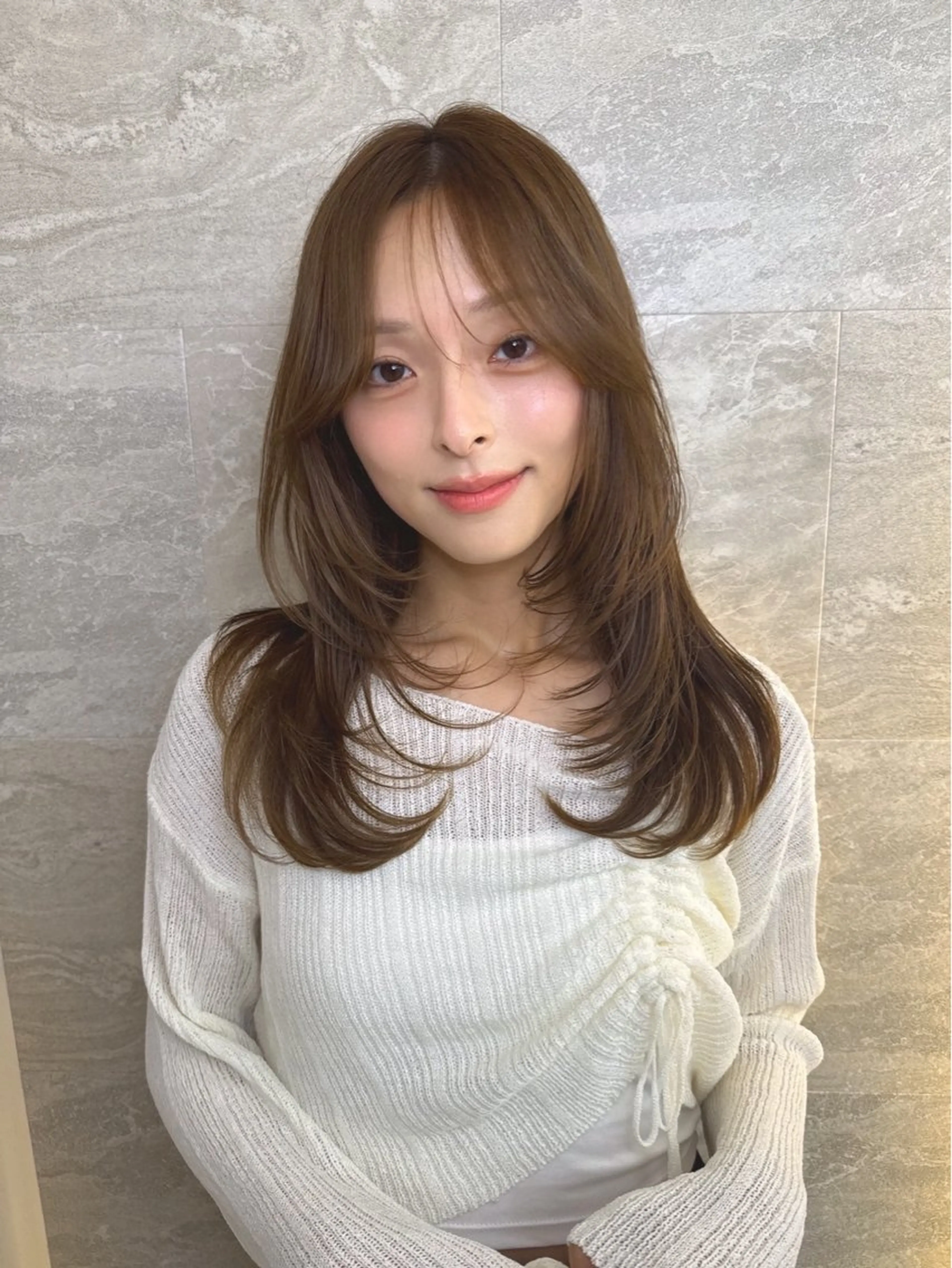 セミロング 縮毛矯正/レイヤー 韓国/顔まわり/夢音のヘアスタイル