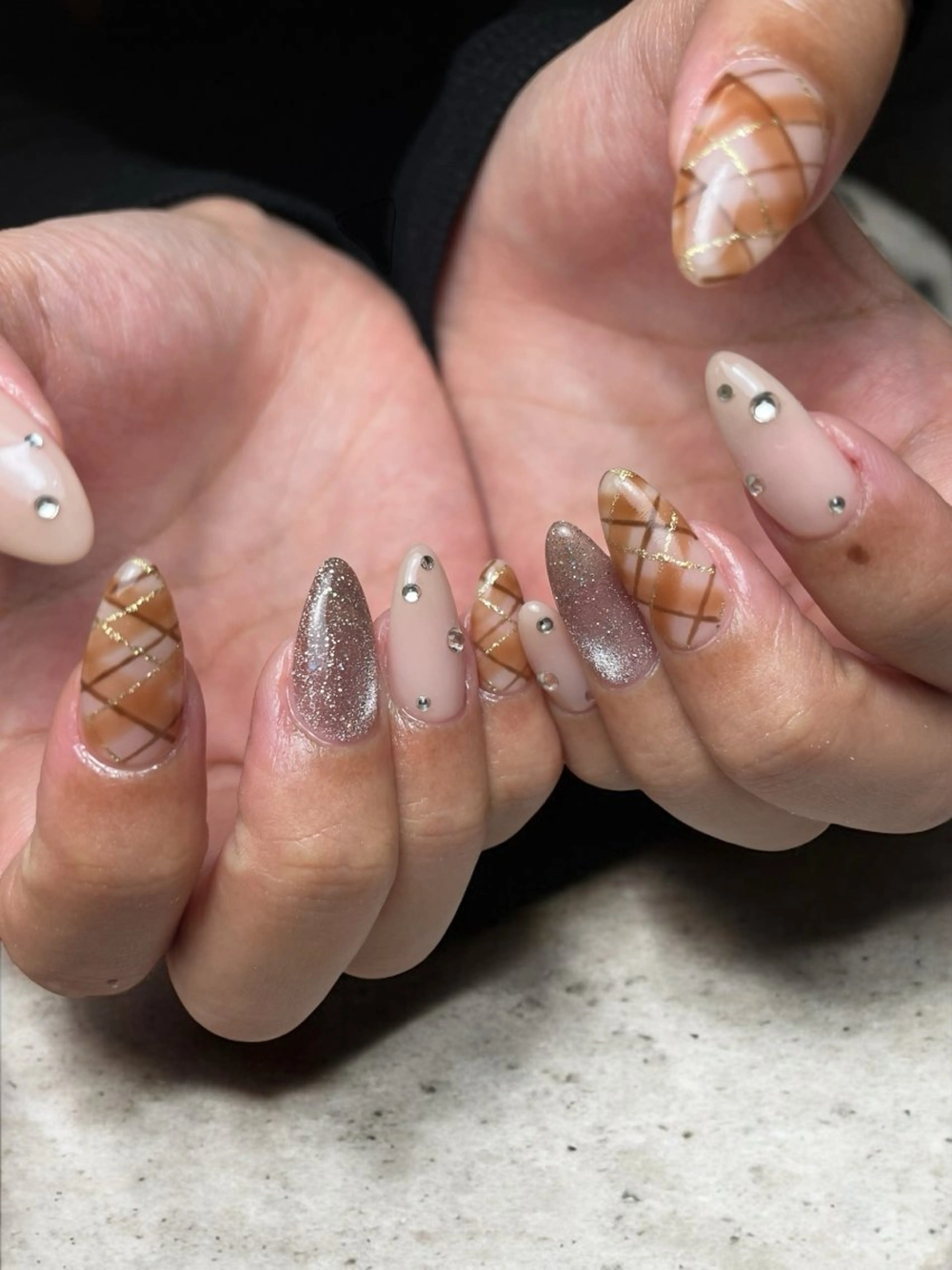 ネイル ハンドネイル Hisaka Mikiのネイルデザイン