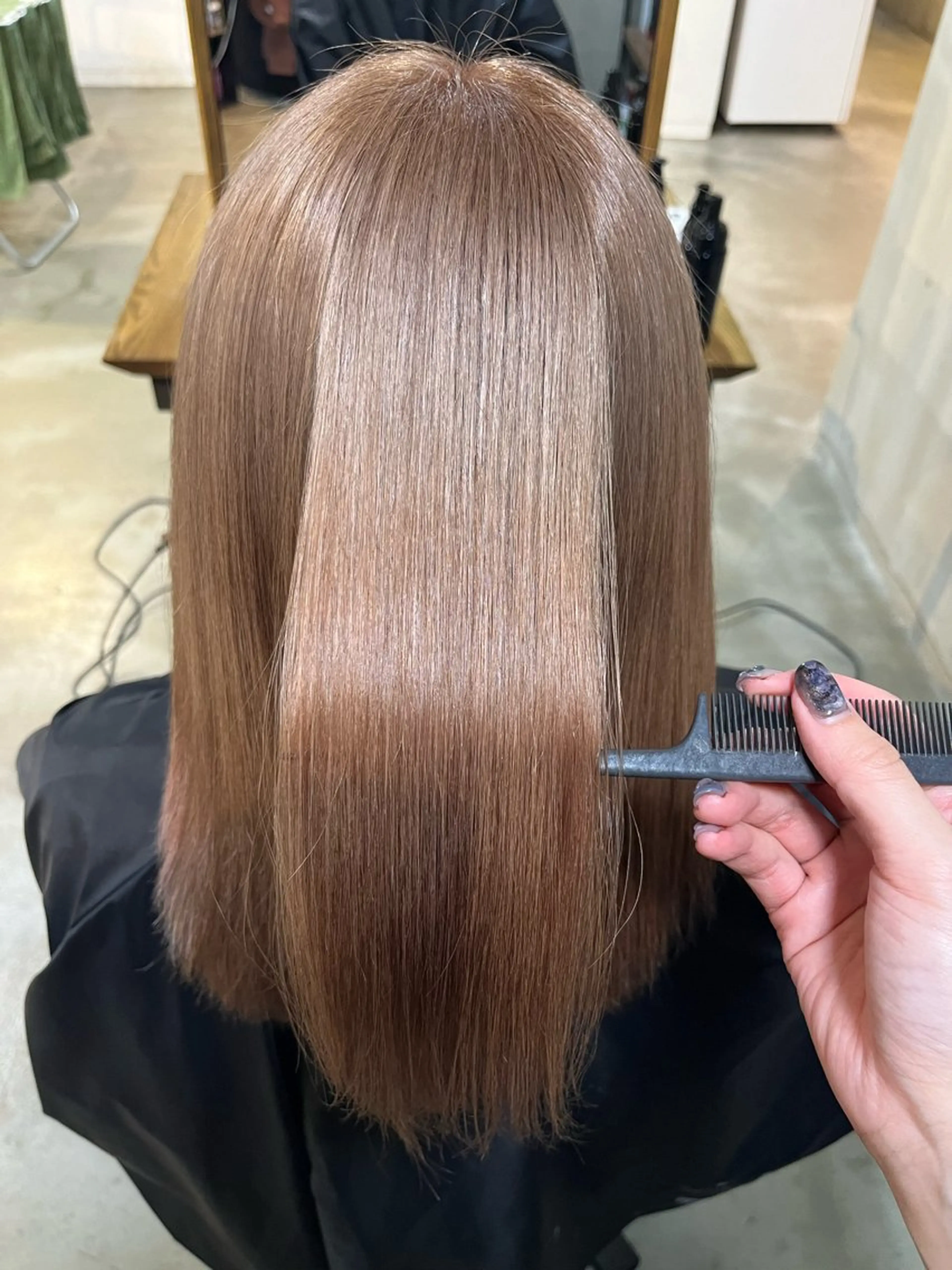 カラー ベージュカラー ブリーチ ヘアカラー 本木下朋花/髪質 改善×ダブルカラーのヘアスタイル