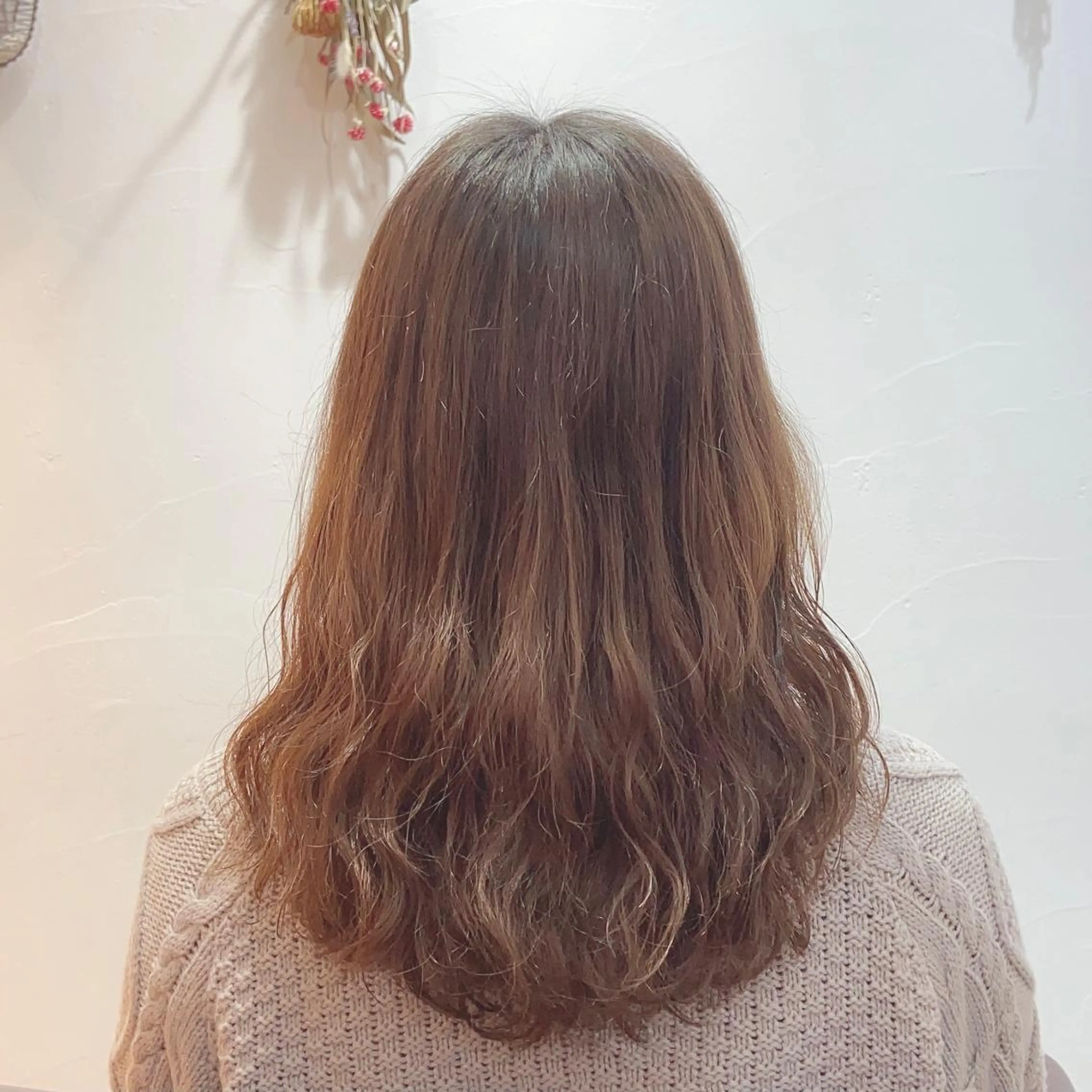 セミロング パーマ レイヤーカット 韓国カットパーマ✂︎ Toshiのヘアスタイル