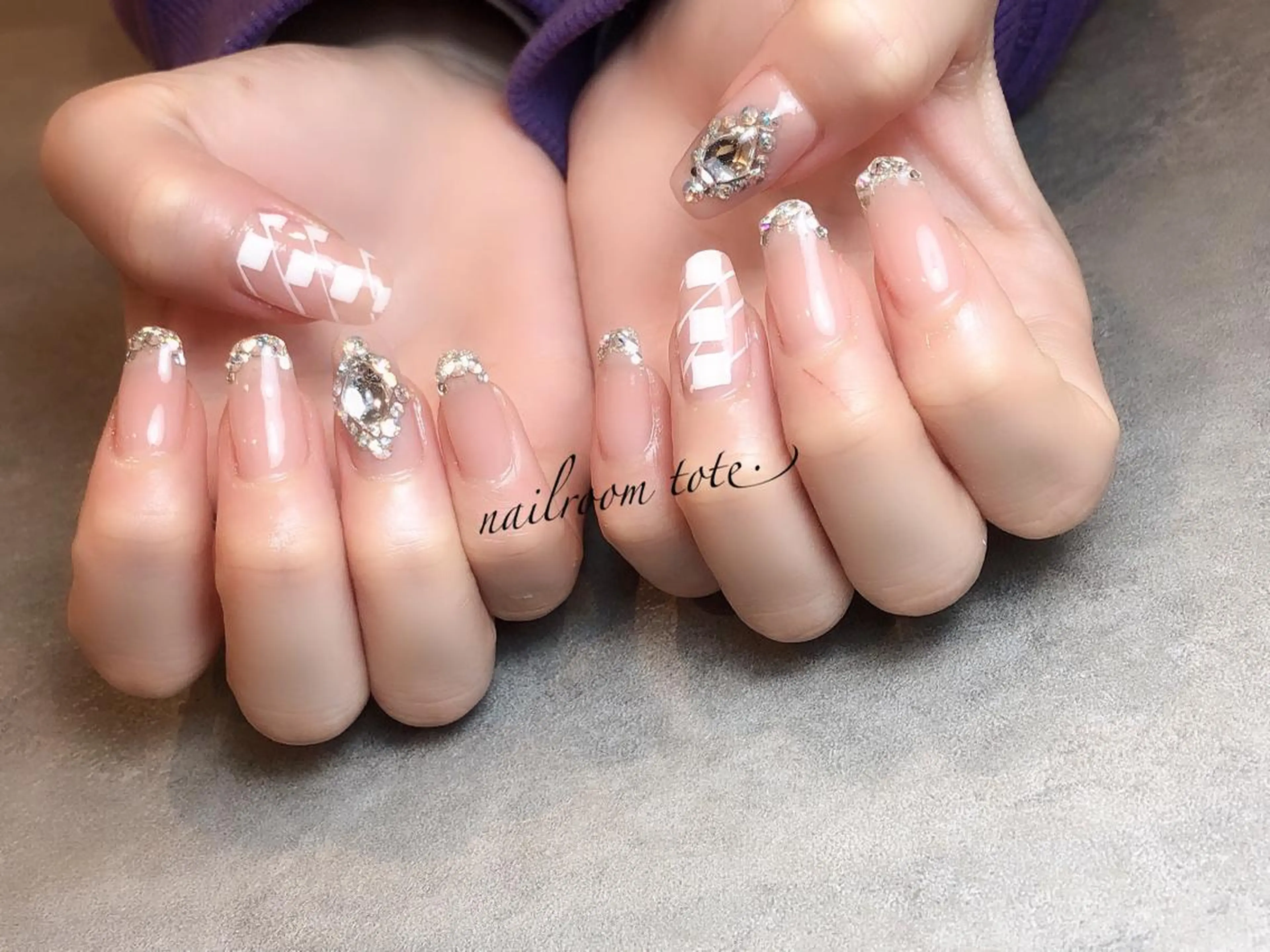 ネイル nailstudio ′ecole所属・nailstudio ′ecoleのネイルデザイン