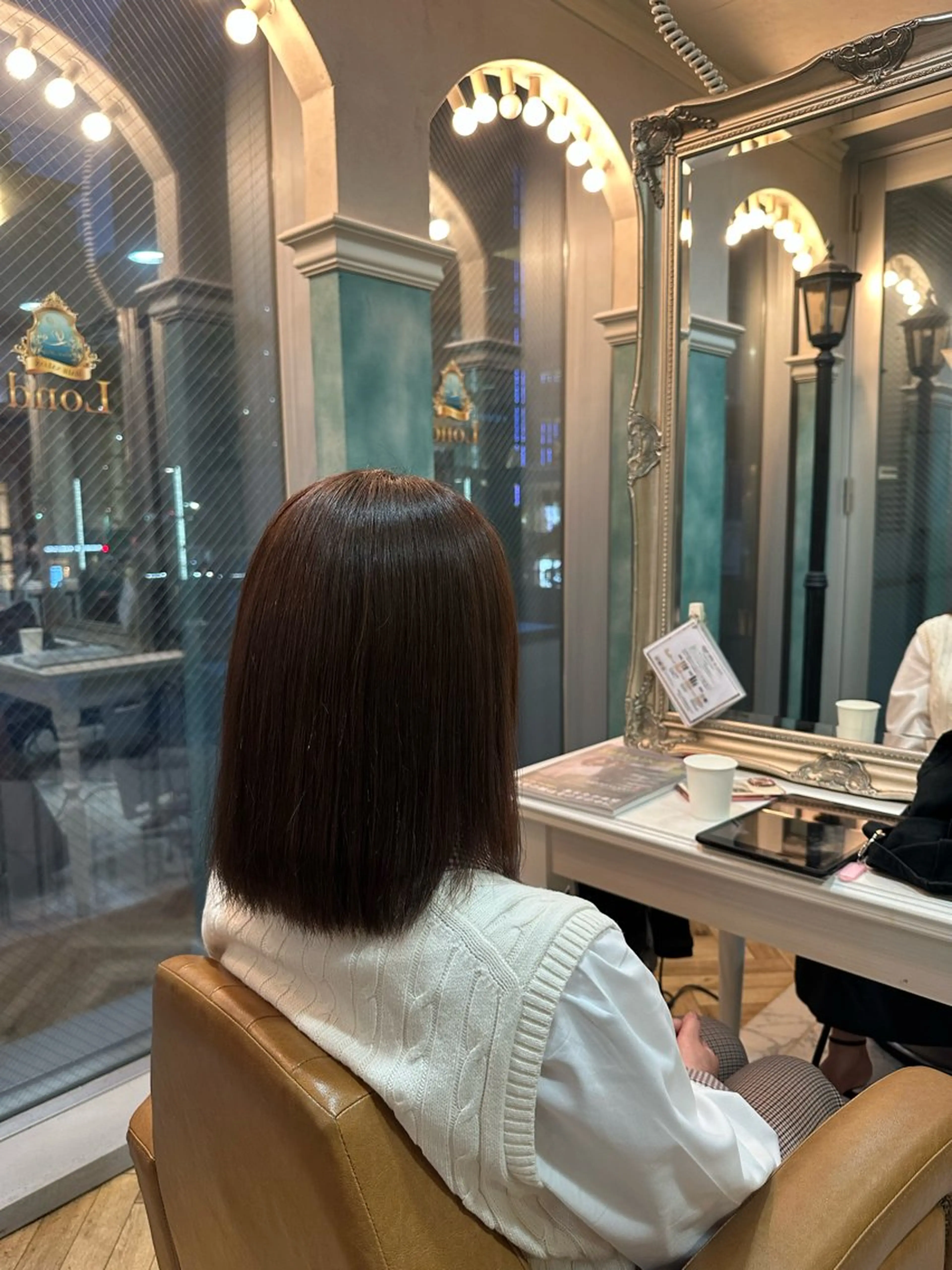 セミロング レイヤー/透明感 カラー/縮毛/しおんのヘアスタイル