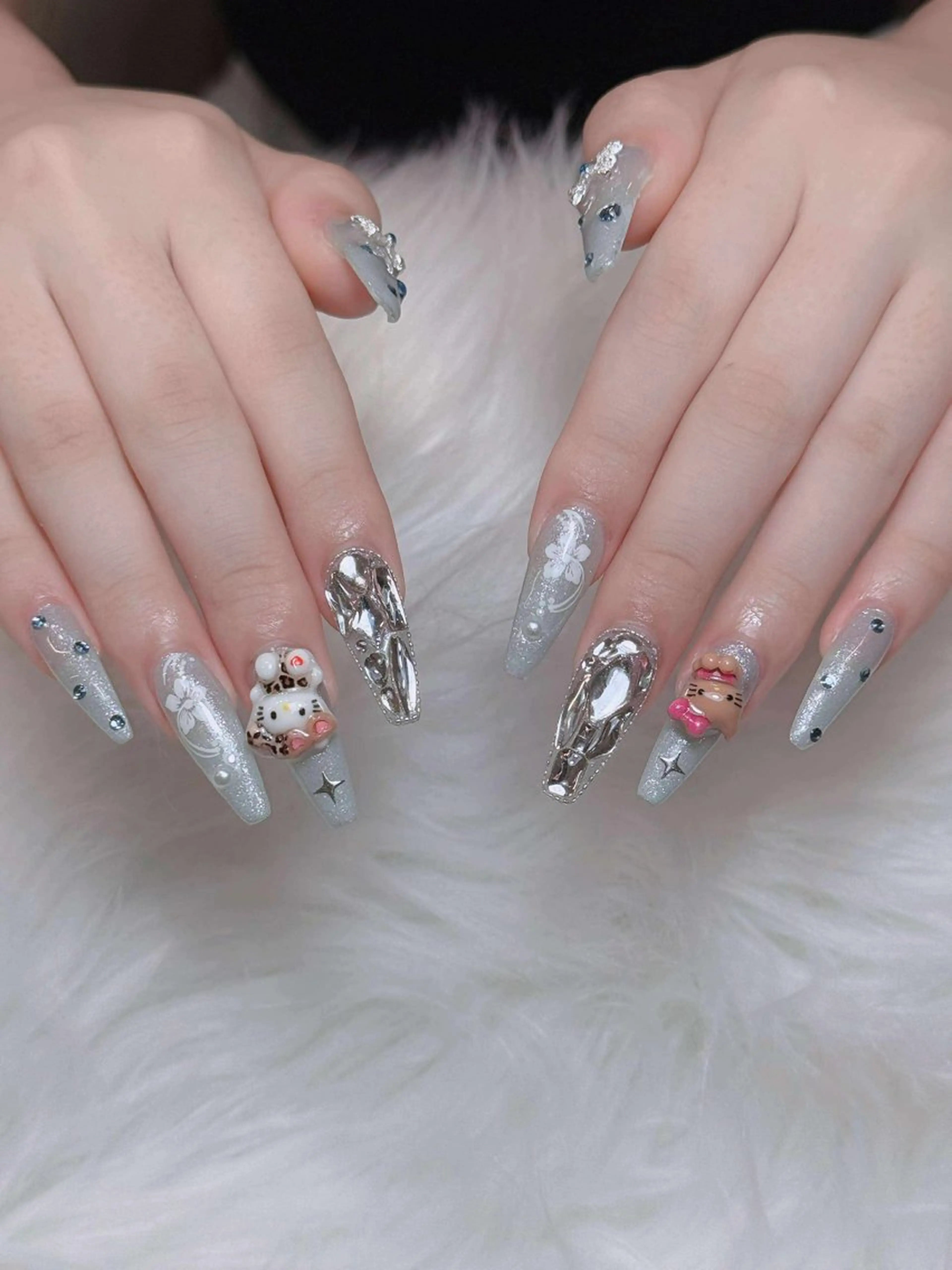 ネイル オーロラネイル チークネイル フットネイル フレンチネイル 韓国ネイル ハンドネイル Lumi Nail 新大久保3‘のネイルデザイン