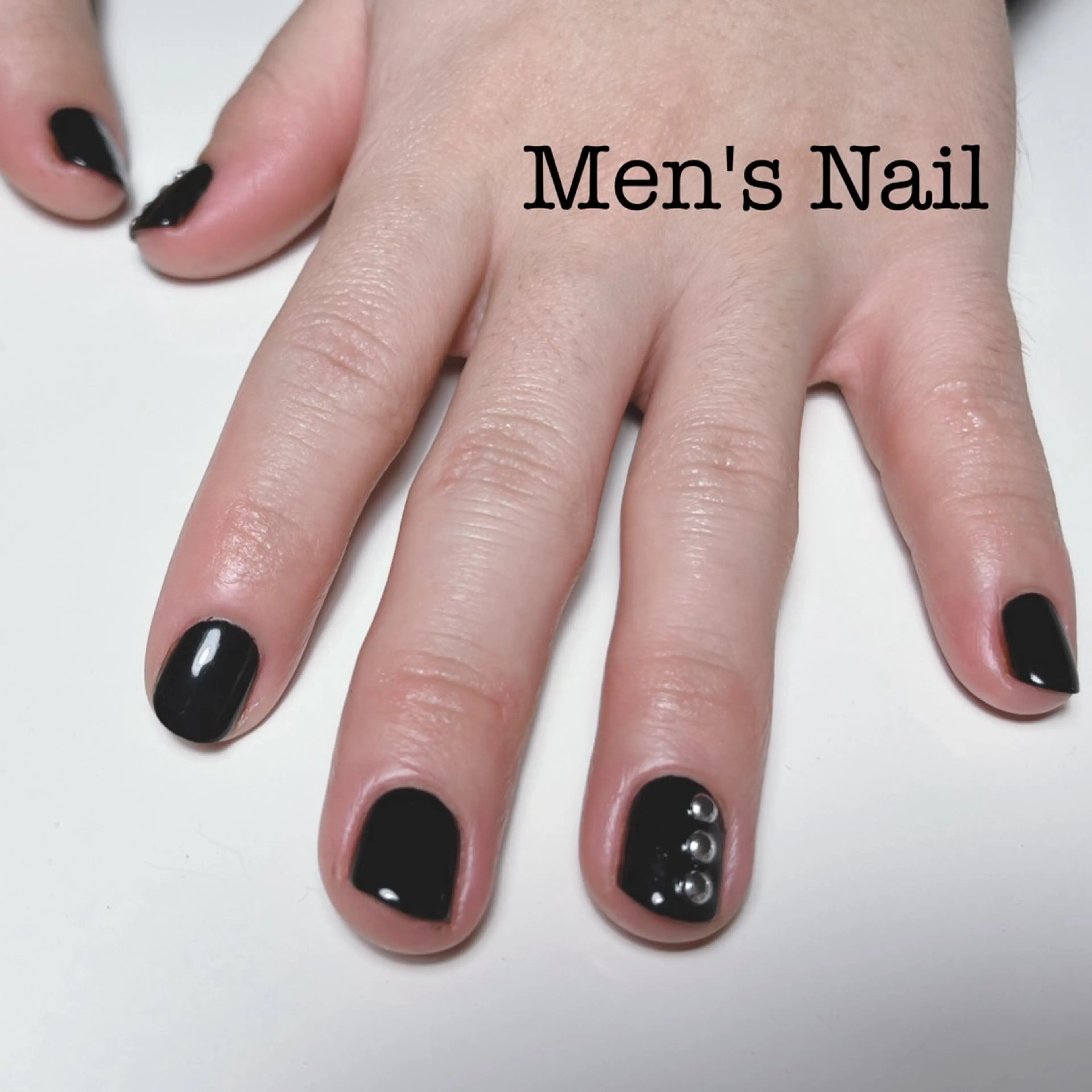 ネイル メンズネイル ワンカラーネイル ハンドネイル プライベートサロン BERRY所属・プライベートサロン BERRYのエステ・リラクイメージ