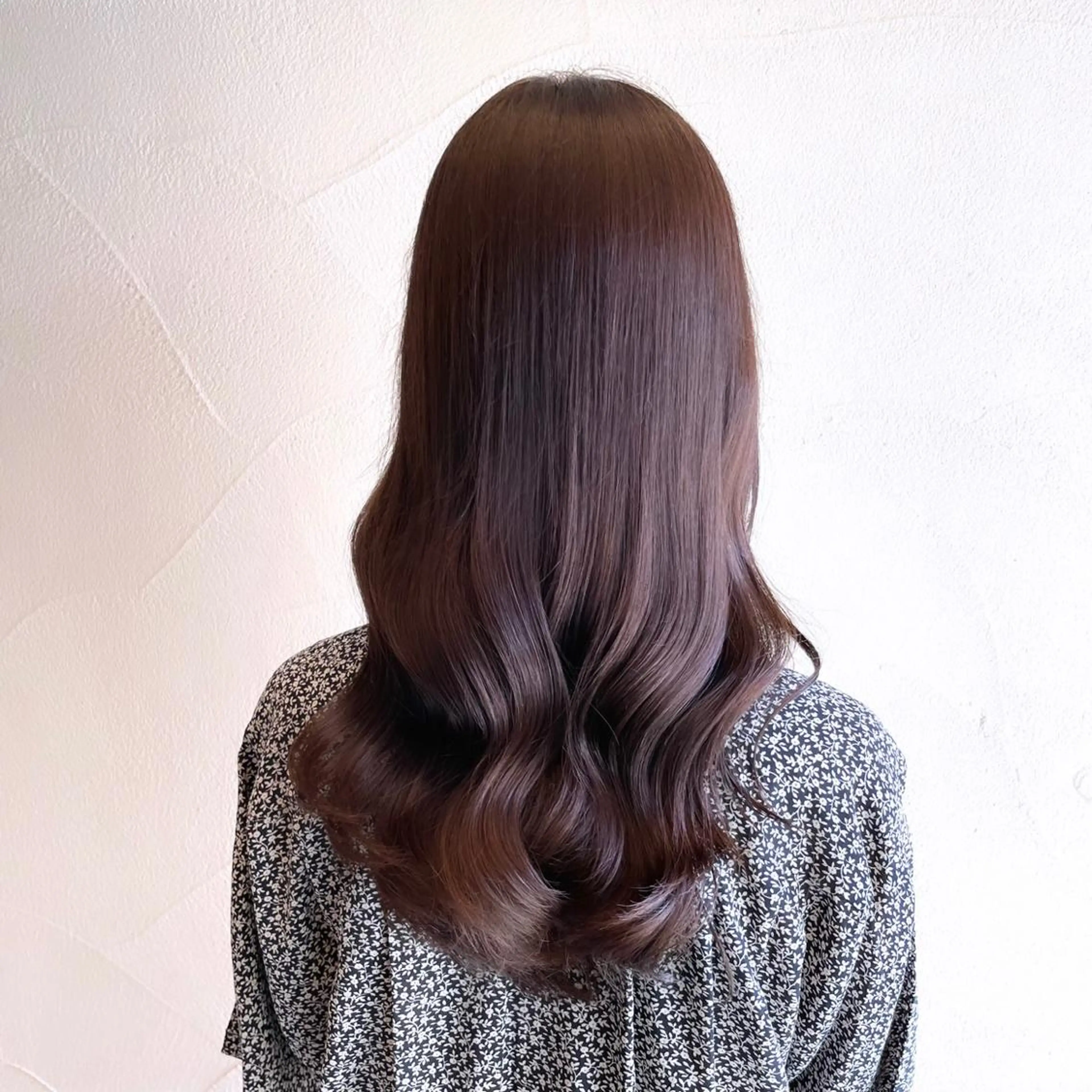 ロング カラー SALOWIN 表参道所属・シンカ 表参道のヘアスタイル