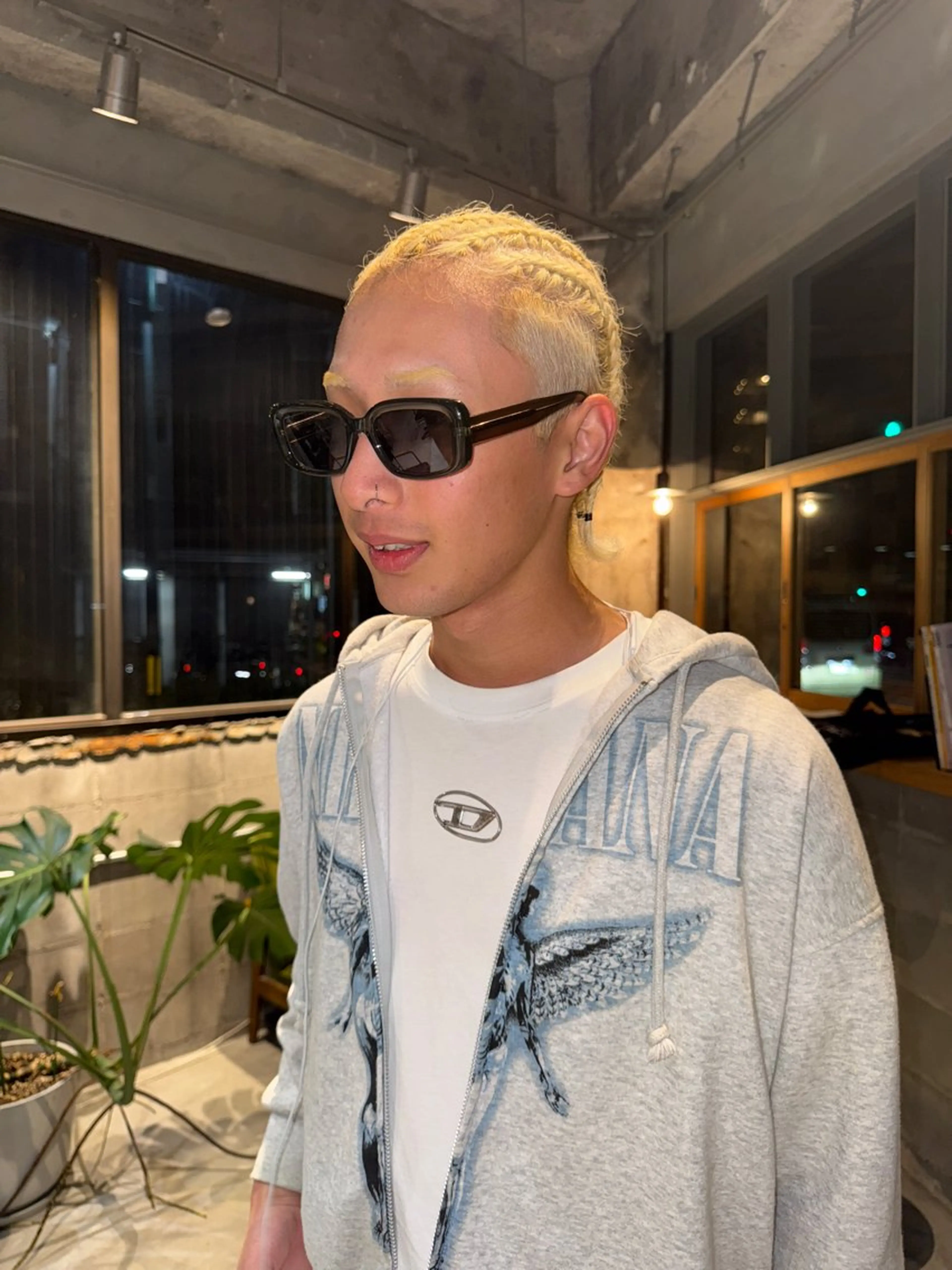 ショート ヘアカラー L/MA所属・MIKU /カラー/ハイトーンのヘアスタイル