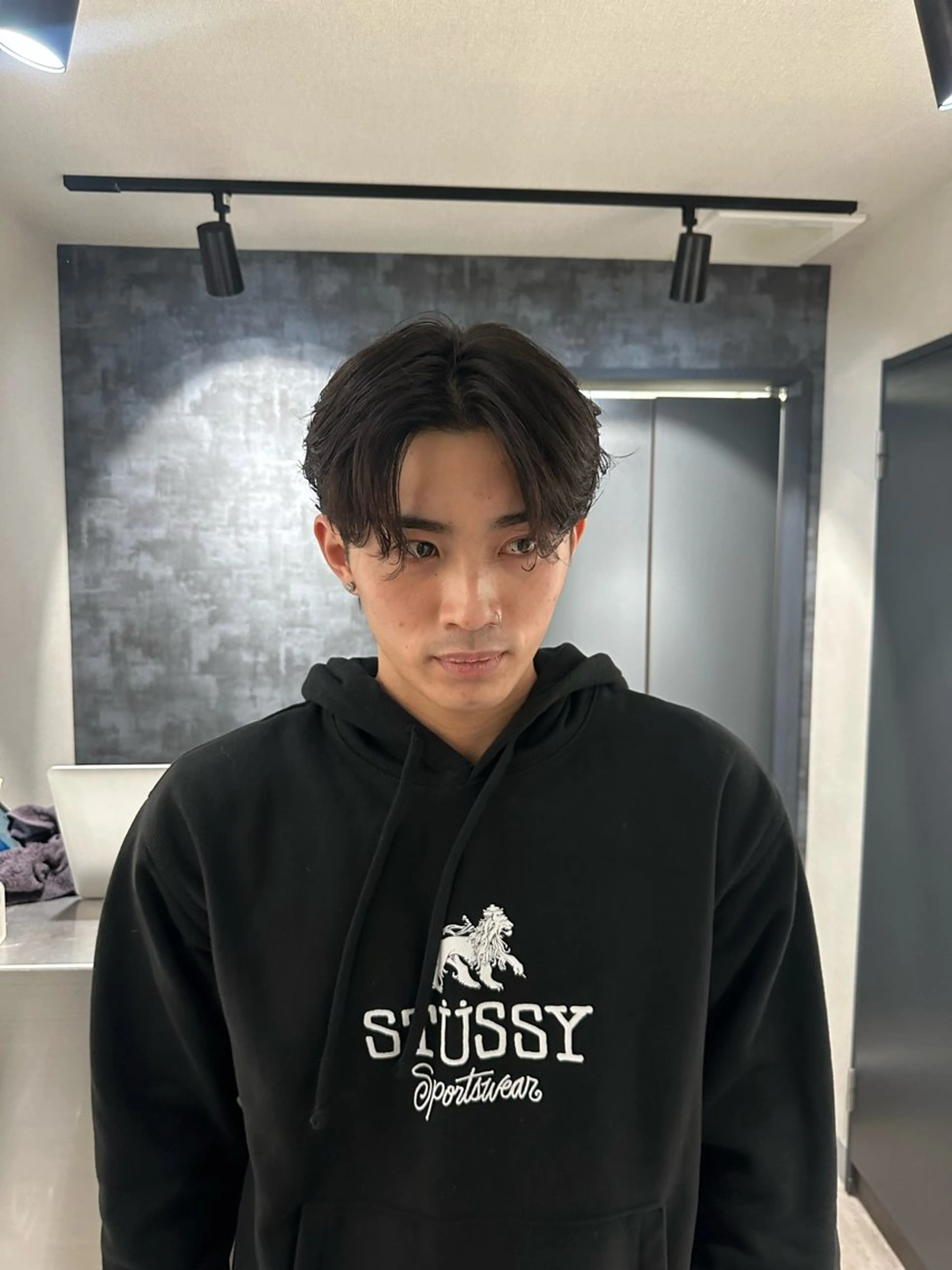 ミディアム メンズ センターパート SALOWIN 原宿 iori所属・🌟原宿指名No.1 センターパート⭐️のヘアスタイル