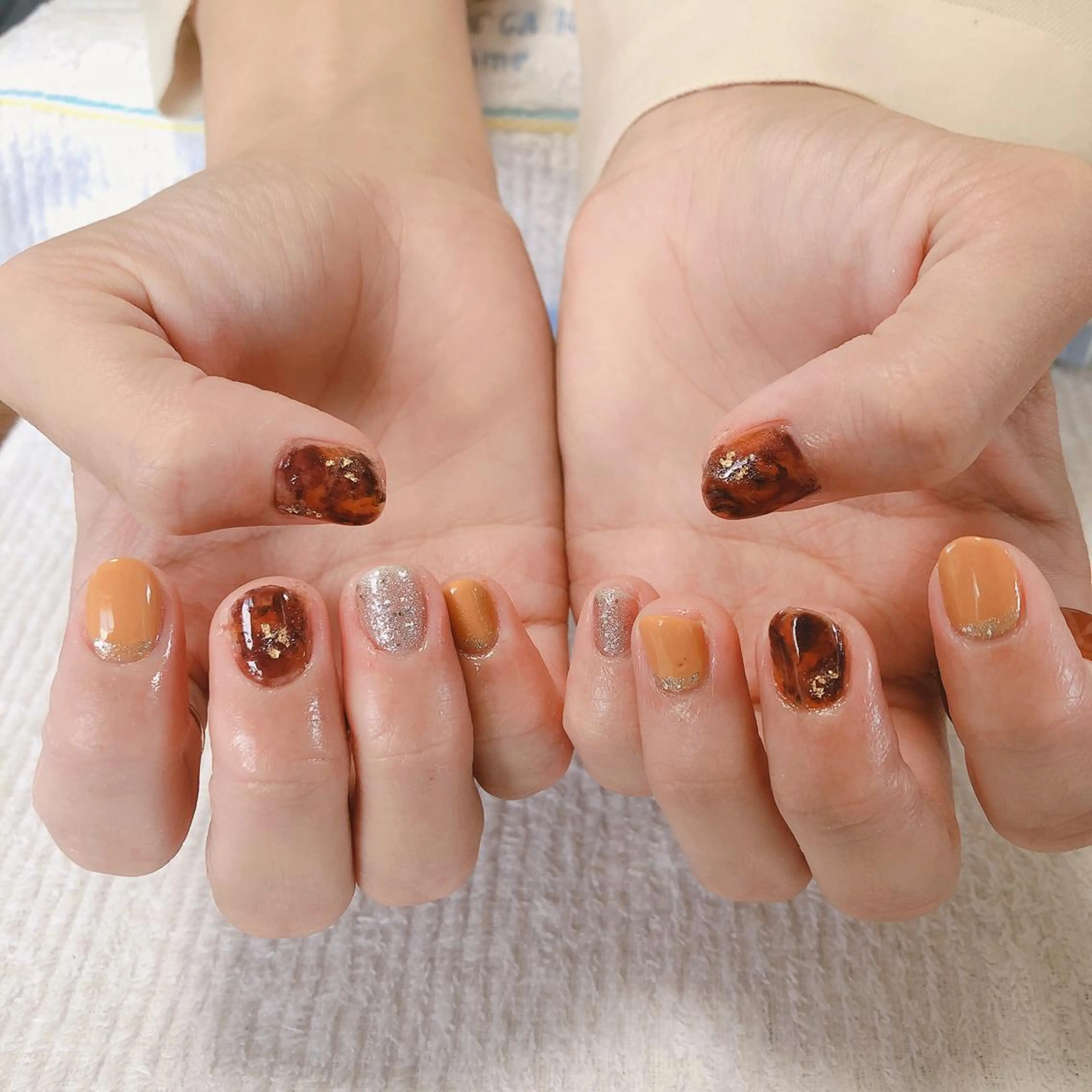 ネイル べっ甲ネイル 結城 怜菜のネイルデザイン